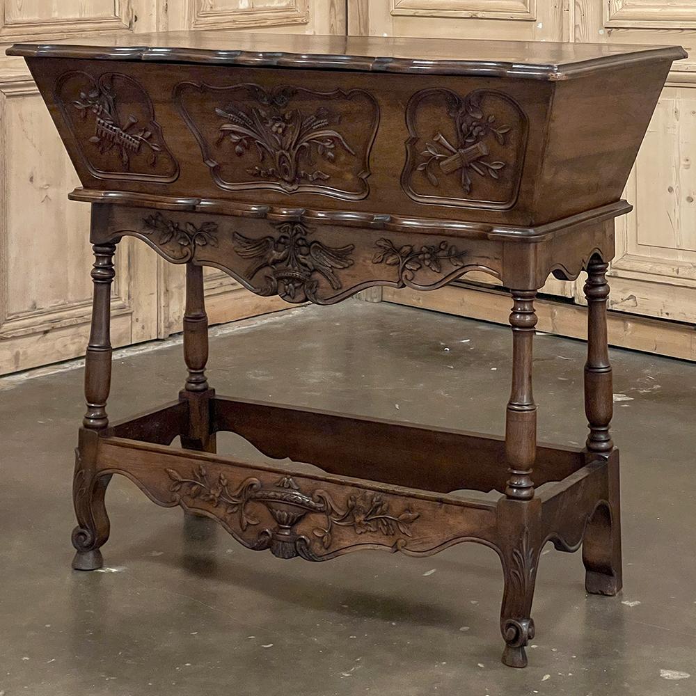 French Provincial 19th Century Country French Walnut Petrin ~ Doughbox For Sale