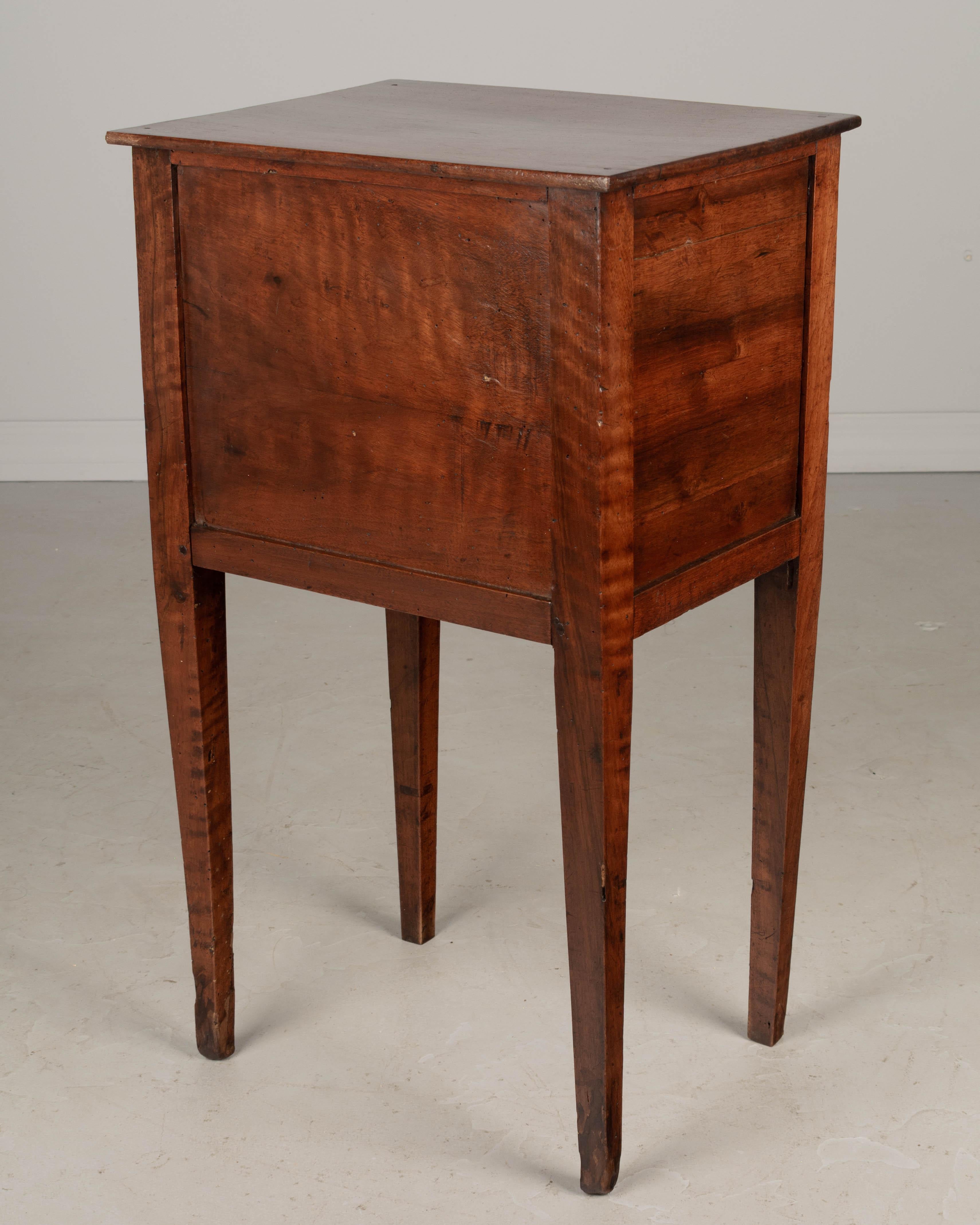 19th Century Country French Walnut Side Table In Good Condition In Winter Park, FL