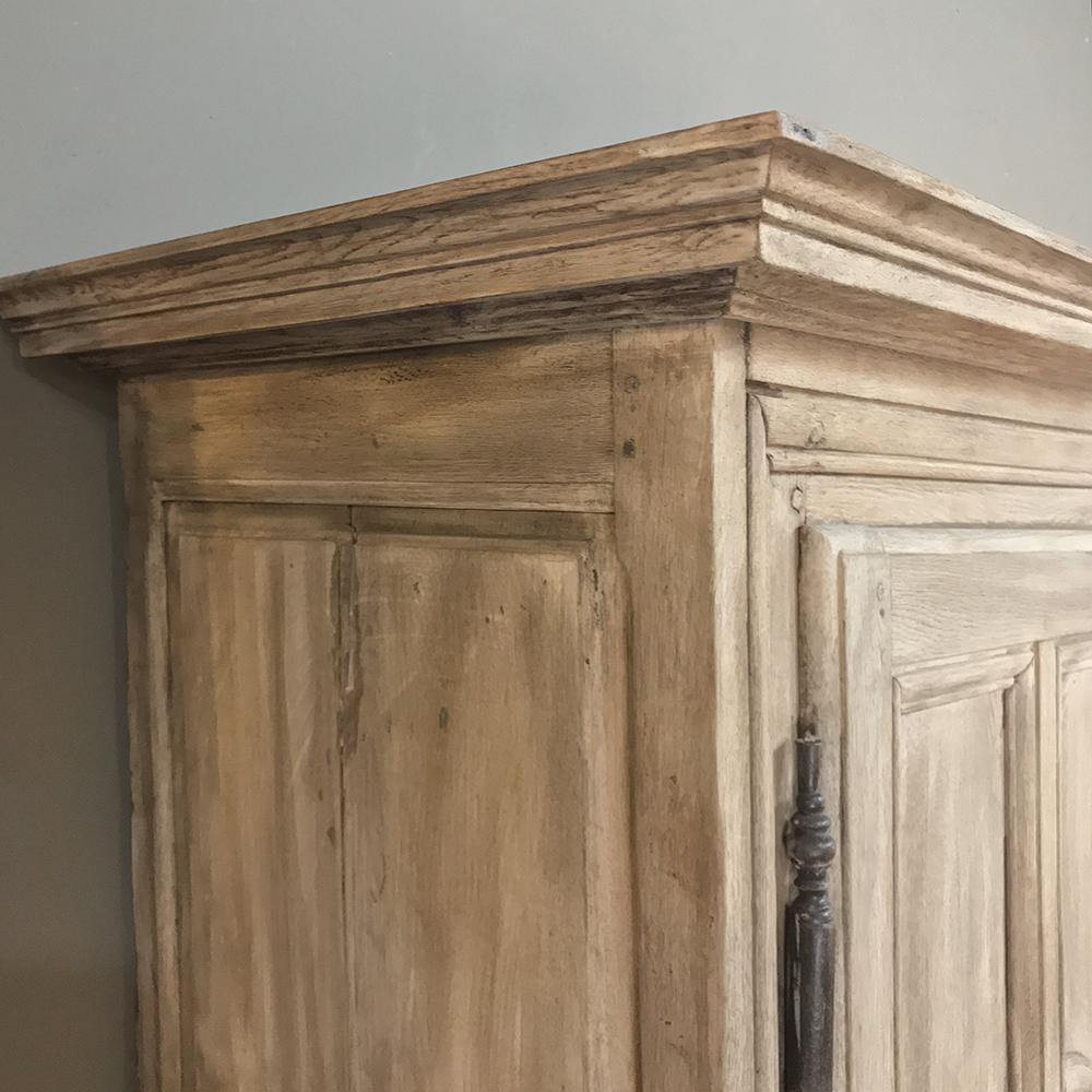 19th Century Country French Whitewashed Armoire from Lorraine In Good Condition In Dallas, TX