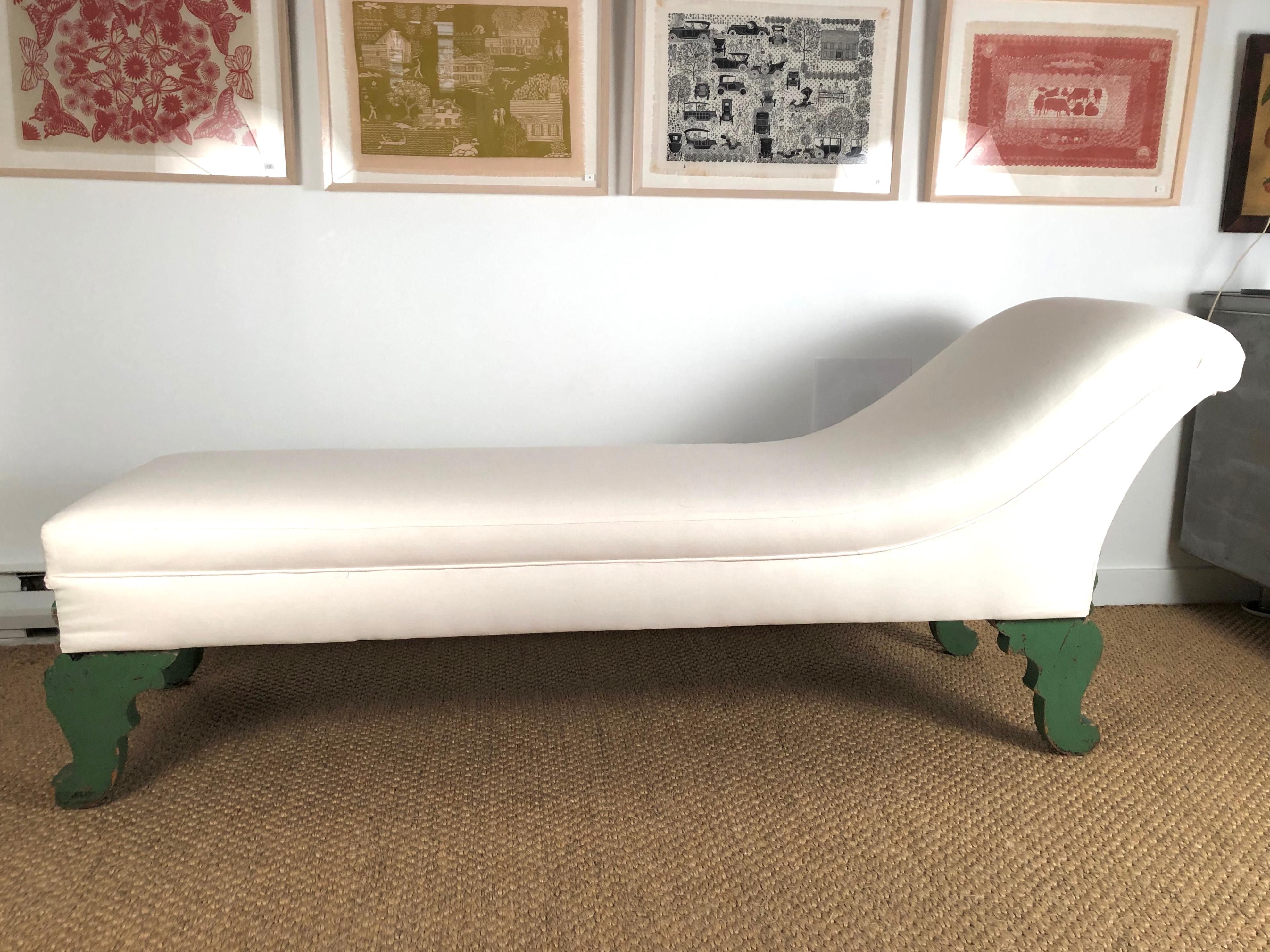 19th Century Country Green Painted Carved Wood Chaise Lounge 4