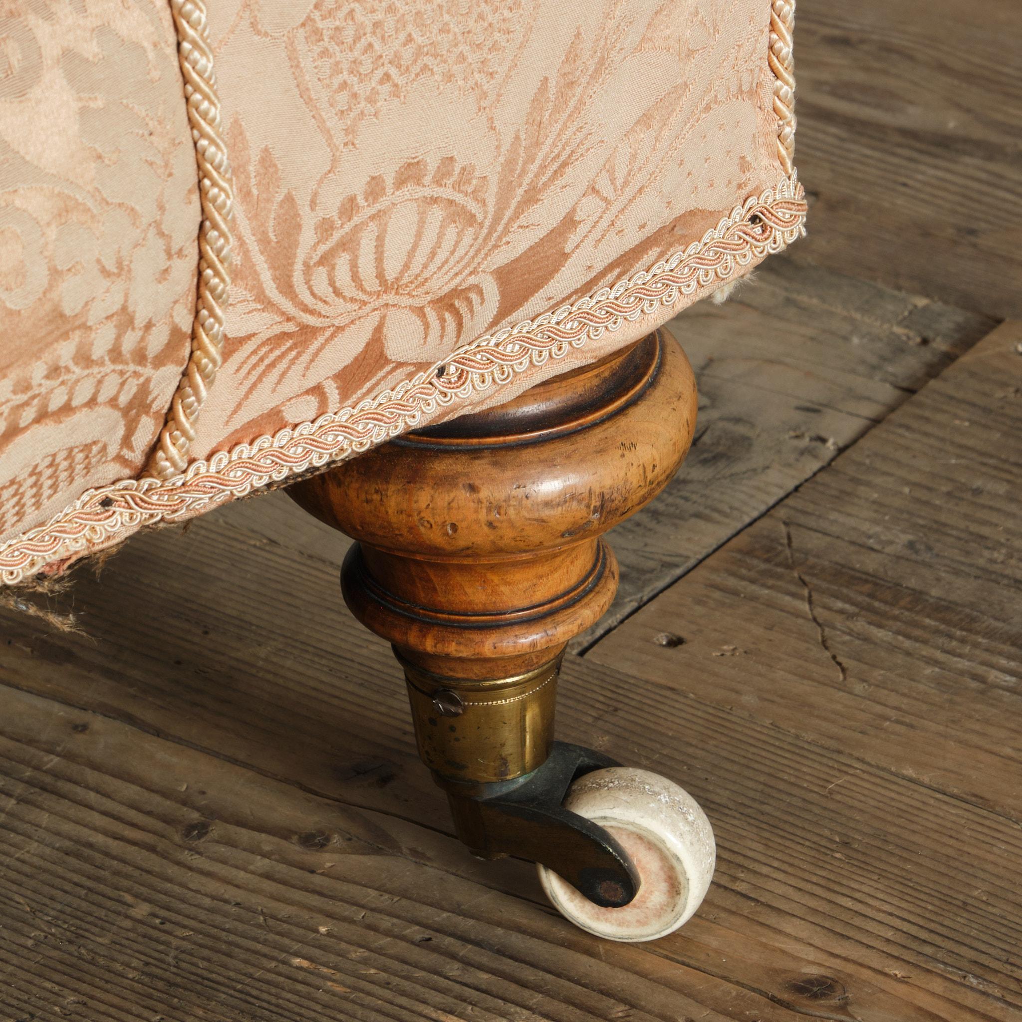 19th Century Country House Chaise Longue For Sale 2