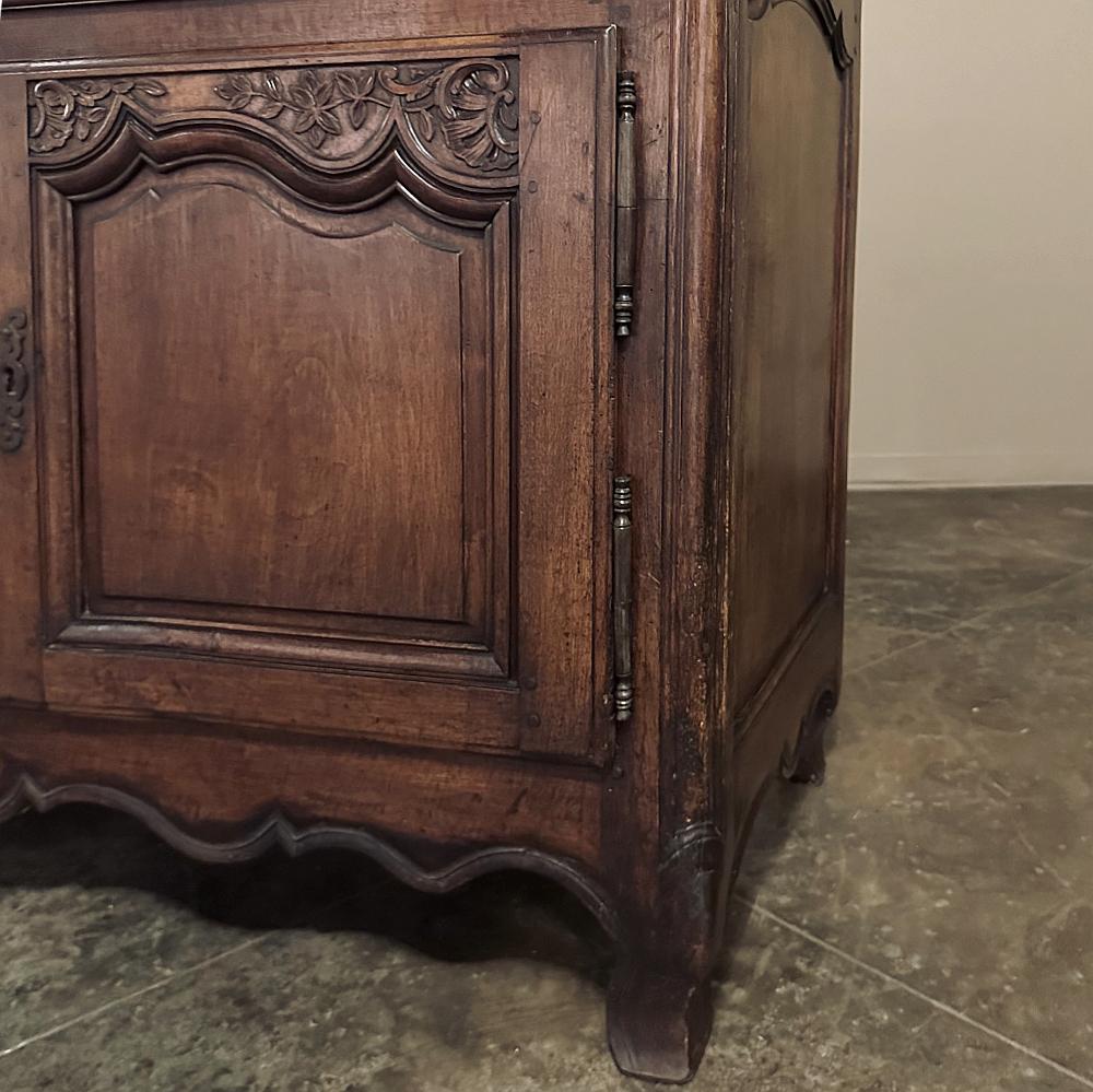 19th Century County French Walnut Buffet with Black Marble Top For Sale 6