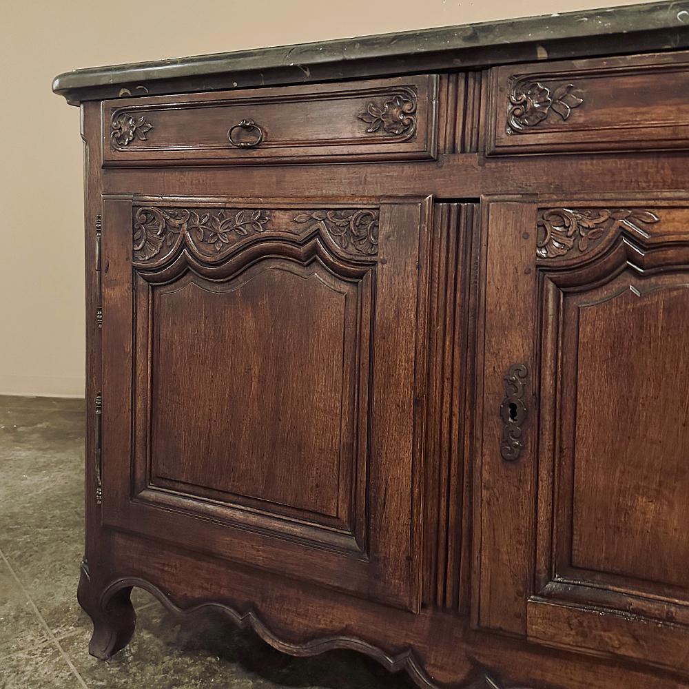 Buffet in noce francese della contea del XIX secolo con piano in marmo nero in vendita 7