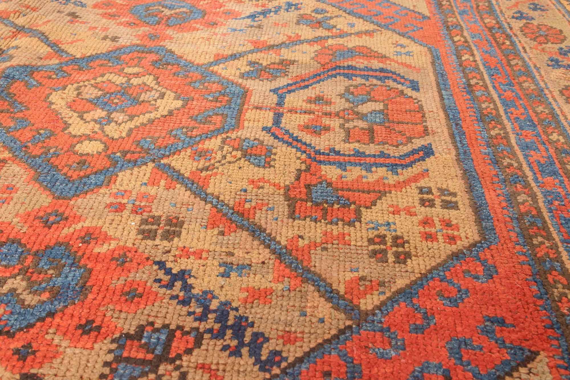 Hand-Woven 19th Century Crab Design Handwoven Wool Carpet For Sale