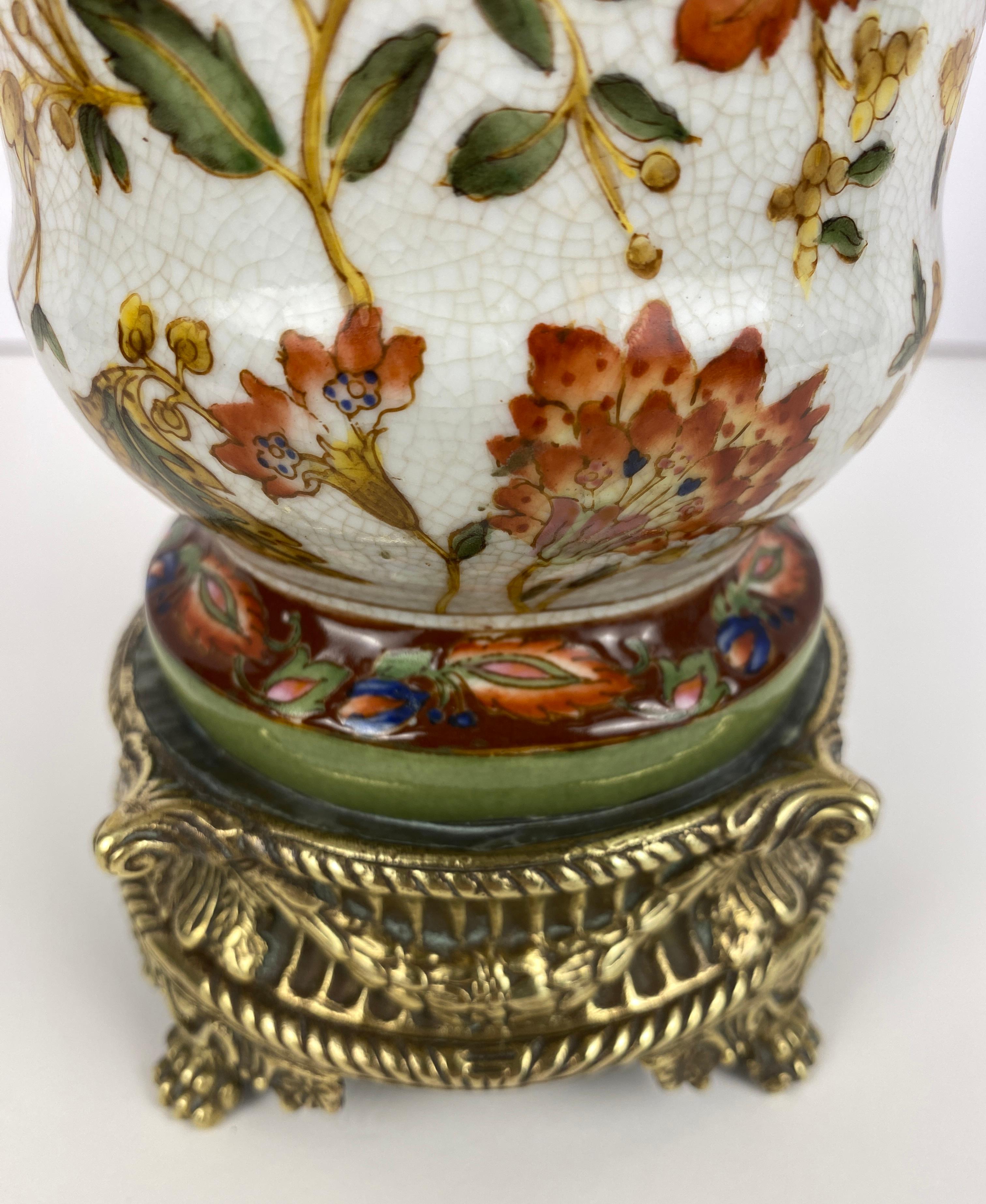 Smaltato Vaso in porcellana screpolata del XIX secolo montato su bronzo, datato 1896 in vendita