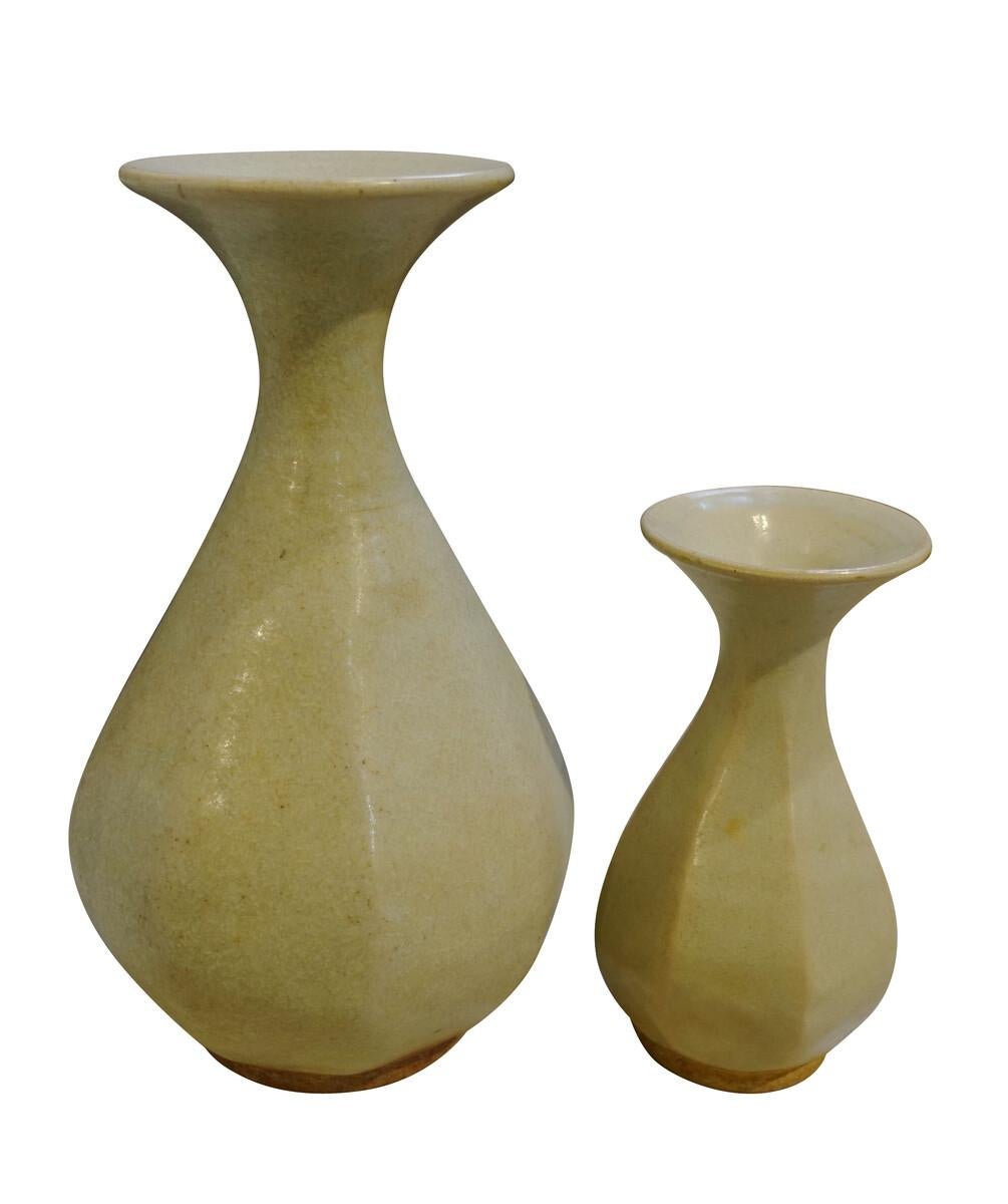 19th Century Octagonal Shaped Cream Vase, Cambodia In Good Condition In New York, NY