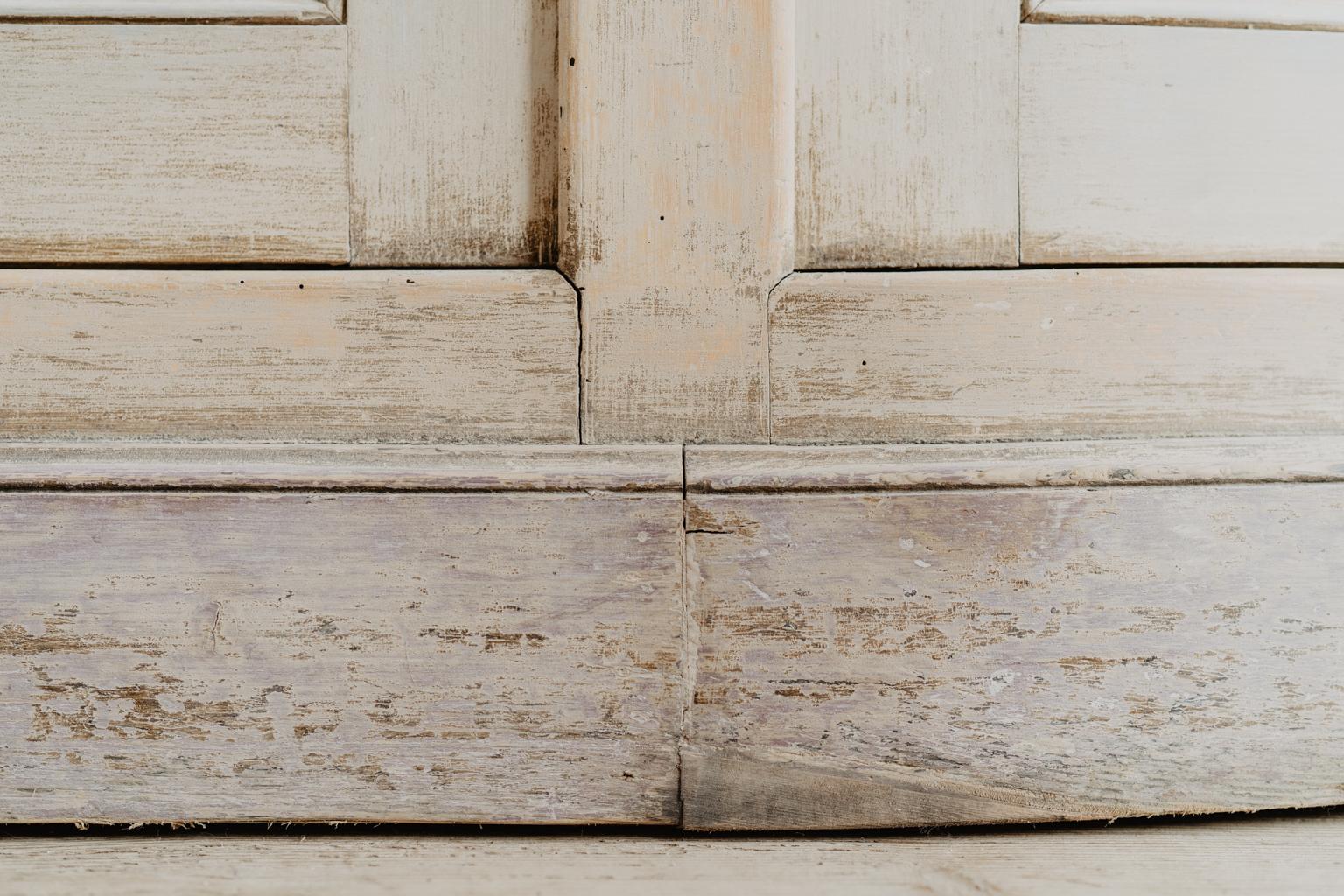 19th Century Creamcolored Pinewood Bakeryshop Counter/Enfilade/Dresser 2