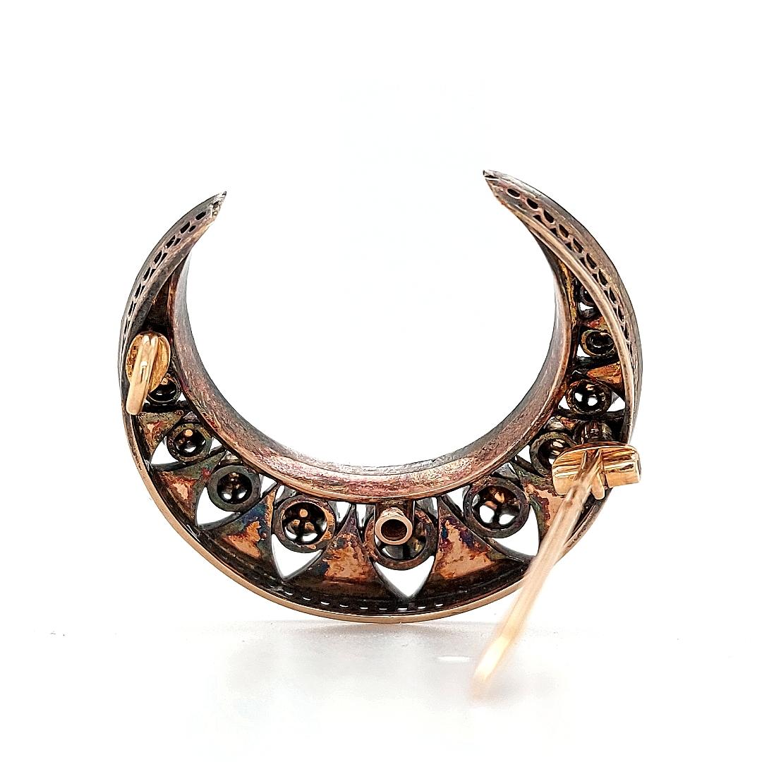 18kt Gold and Silver Moon Brooch with Rose Cut Diamonds 19th Century Crescent  For Sale 2