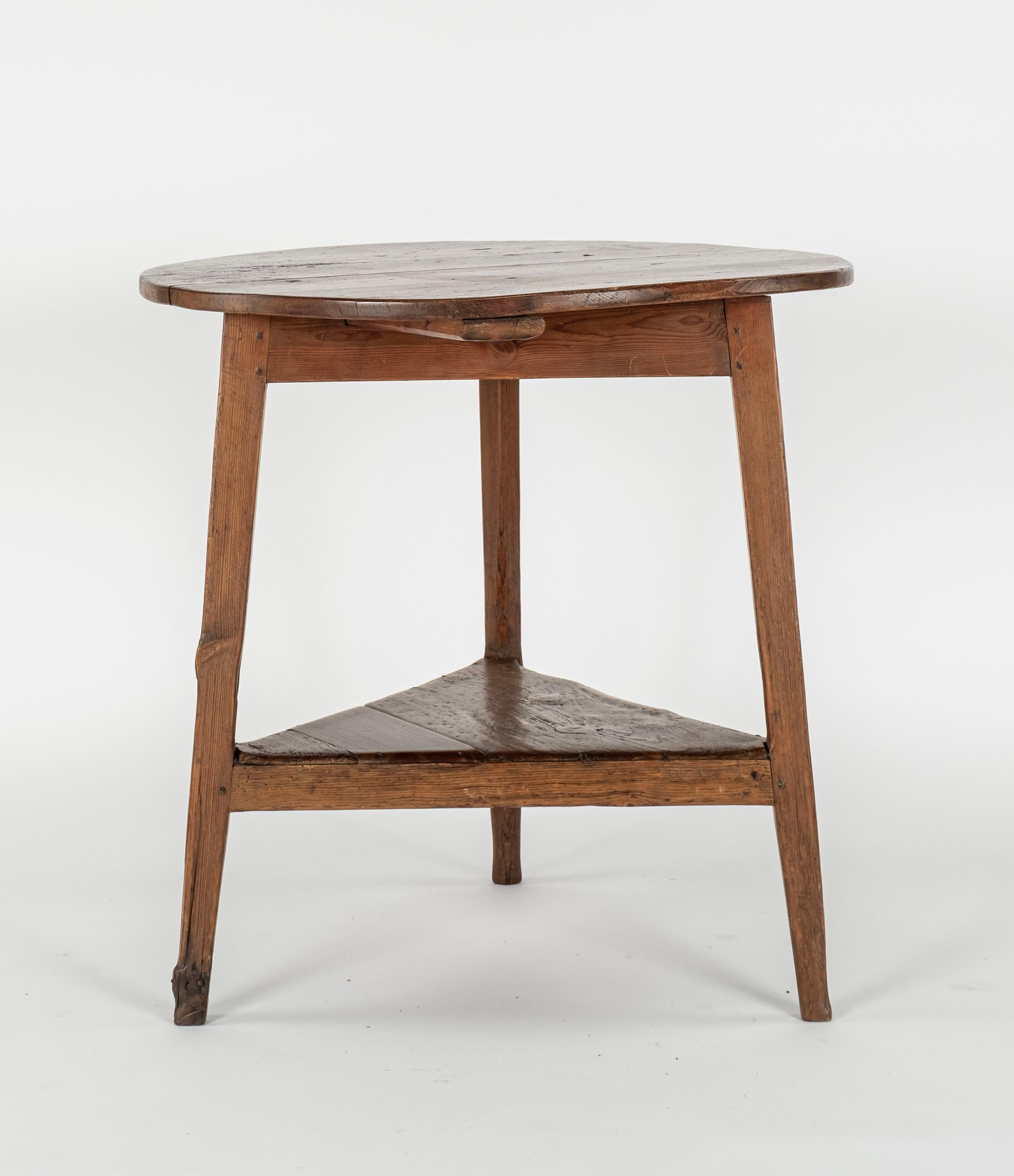 British 19th Century Cricket Table with shelf underneath For Sale