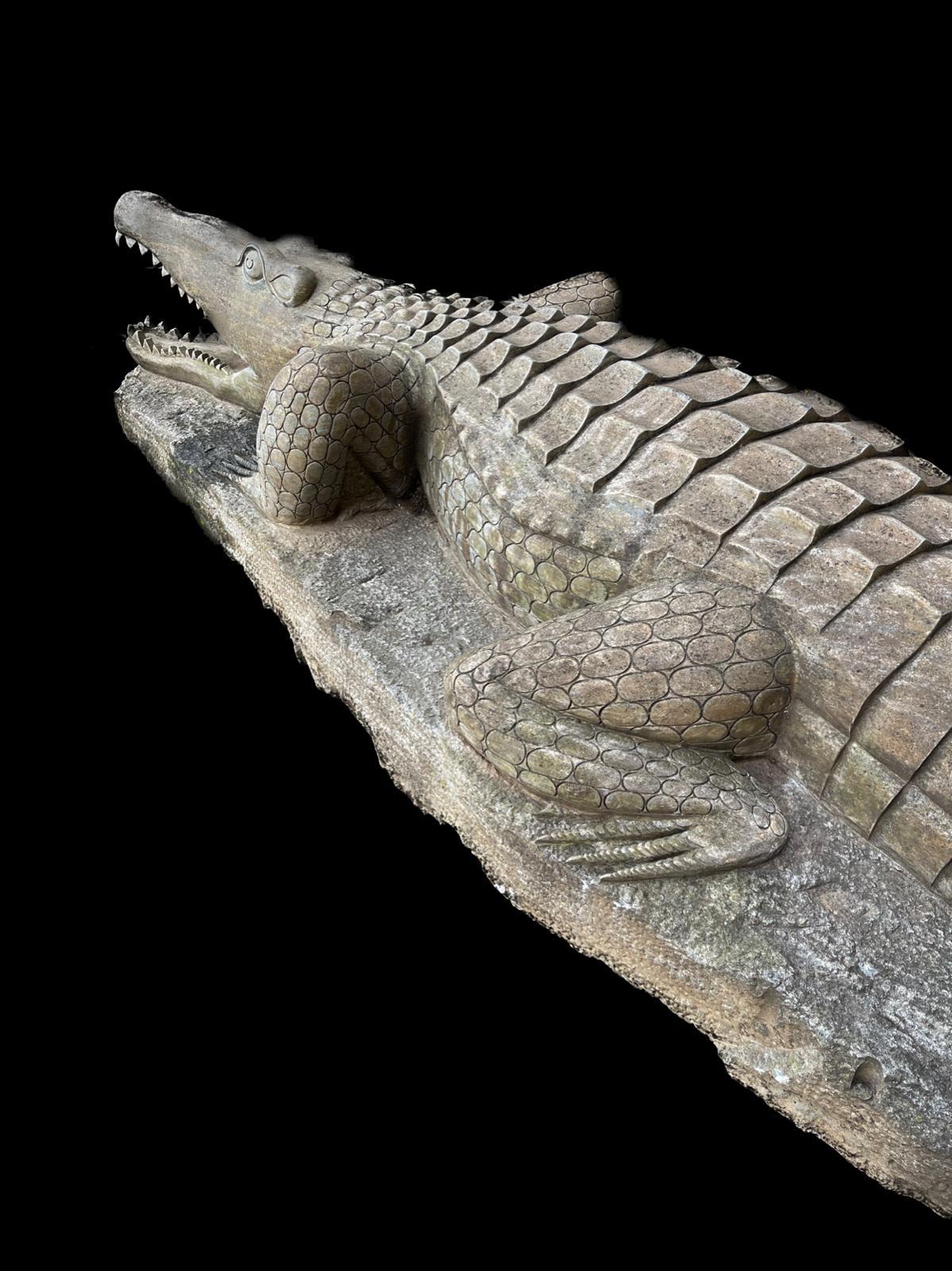 19th Century Crocodile Sculpture, Green Marble, Natural Size For Sale 4