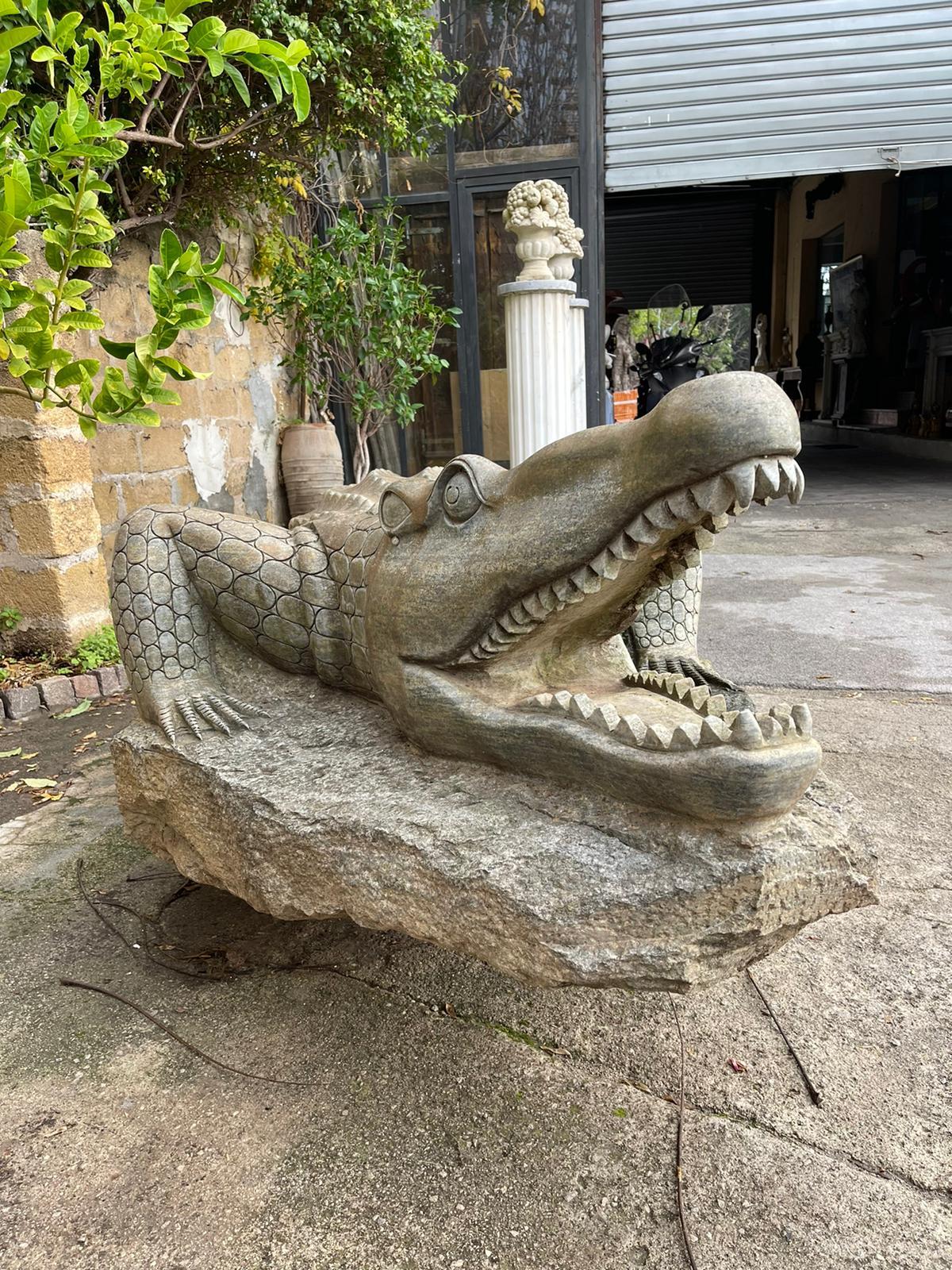 19th Century Crocodile Sculpture, Green Marble, Natural Size For Sale 5