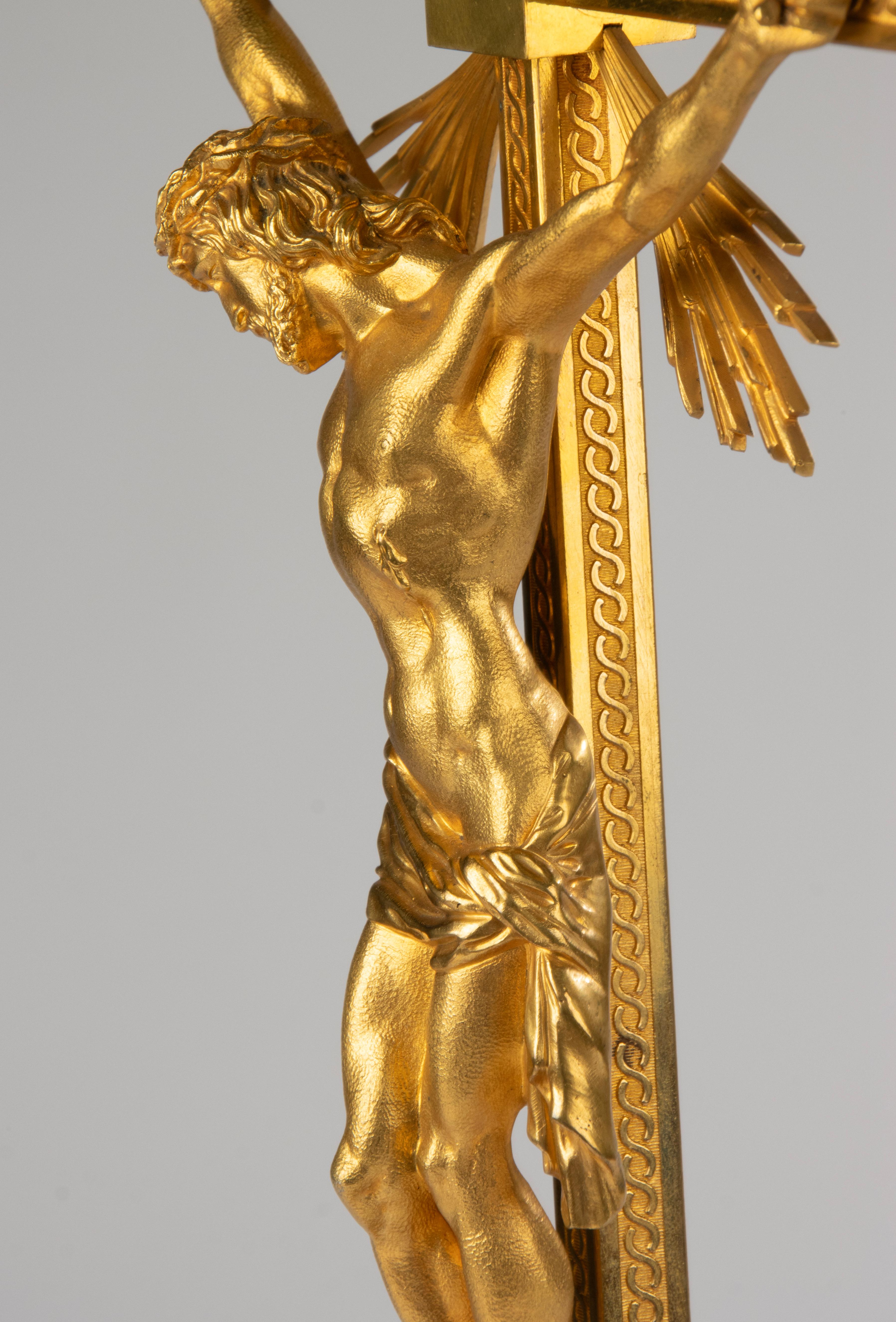 19th Century Crucifix - Gilt Bronze - Napoleon III - Serpent & Sunburst Details en vente 4