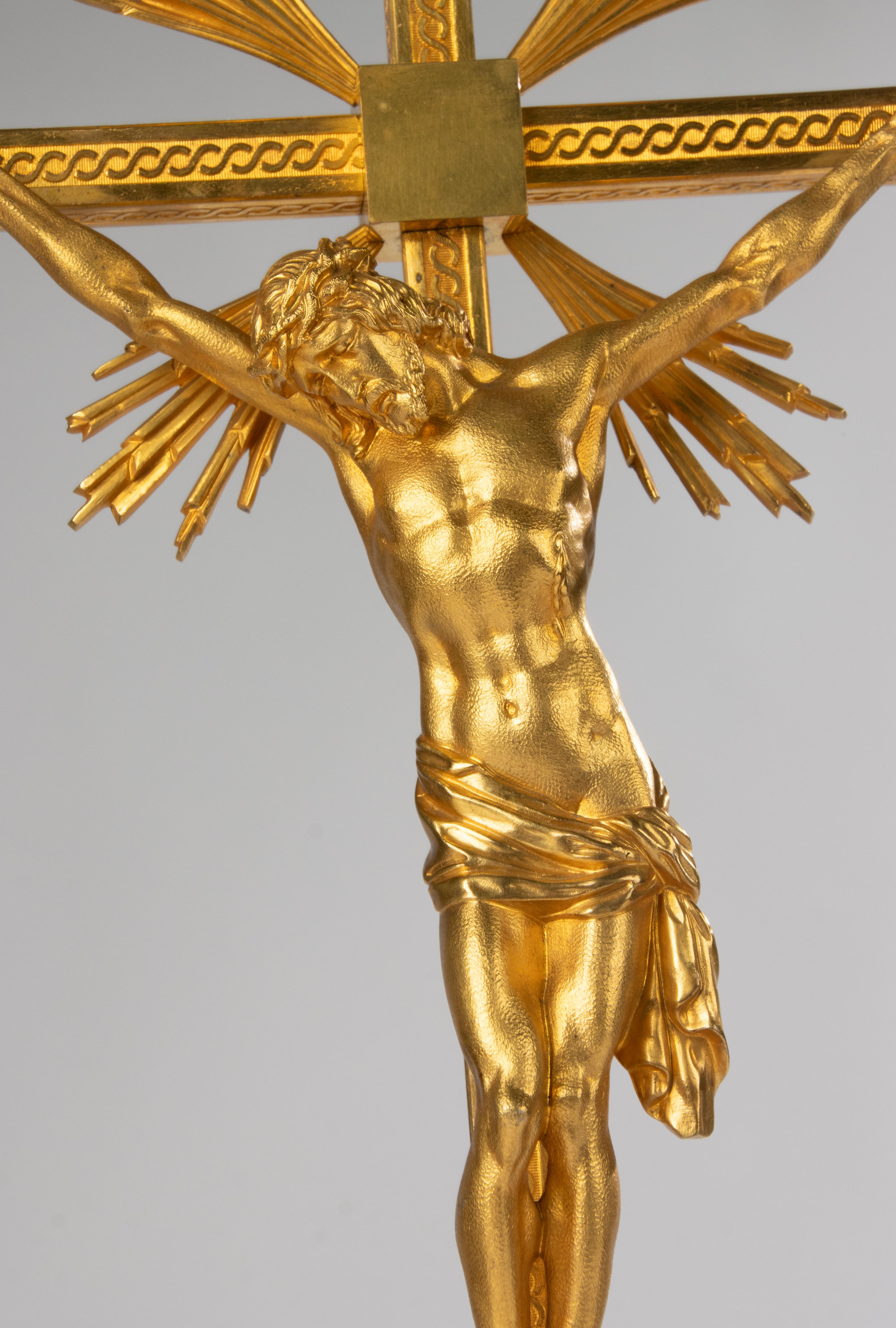 19th Century Crucifix - Gilt Bronze - Napoleon III - Serpent & Sunburst Details en vente 9