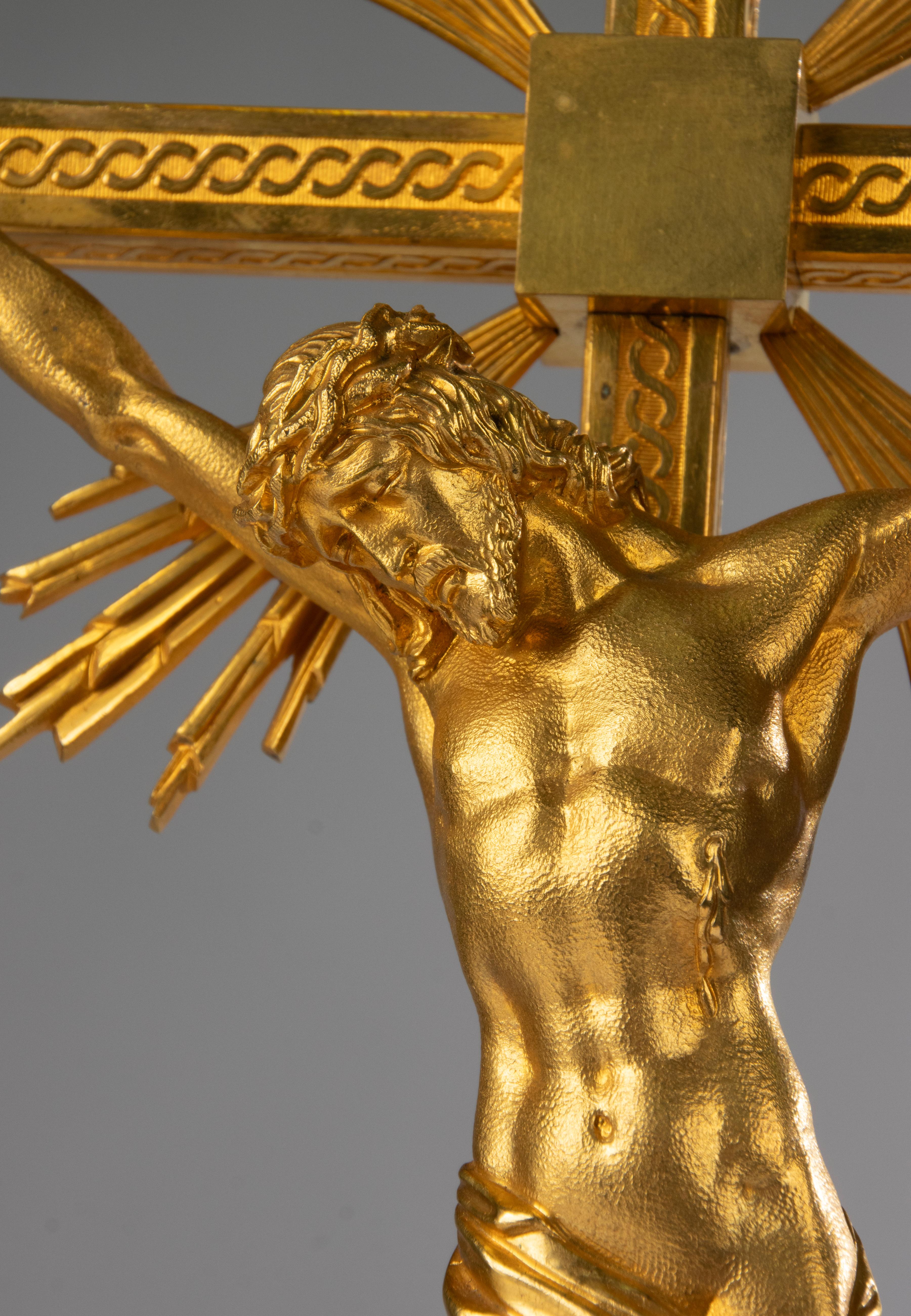 Fin du XIXe siècle 19th Century Crucifix - Gilt Bronze - Napoleon III - Serpent & Sunburst Details en vente