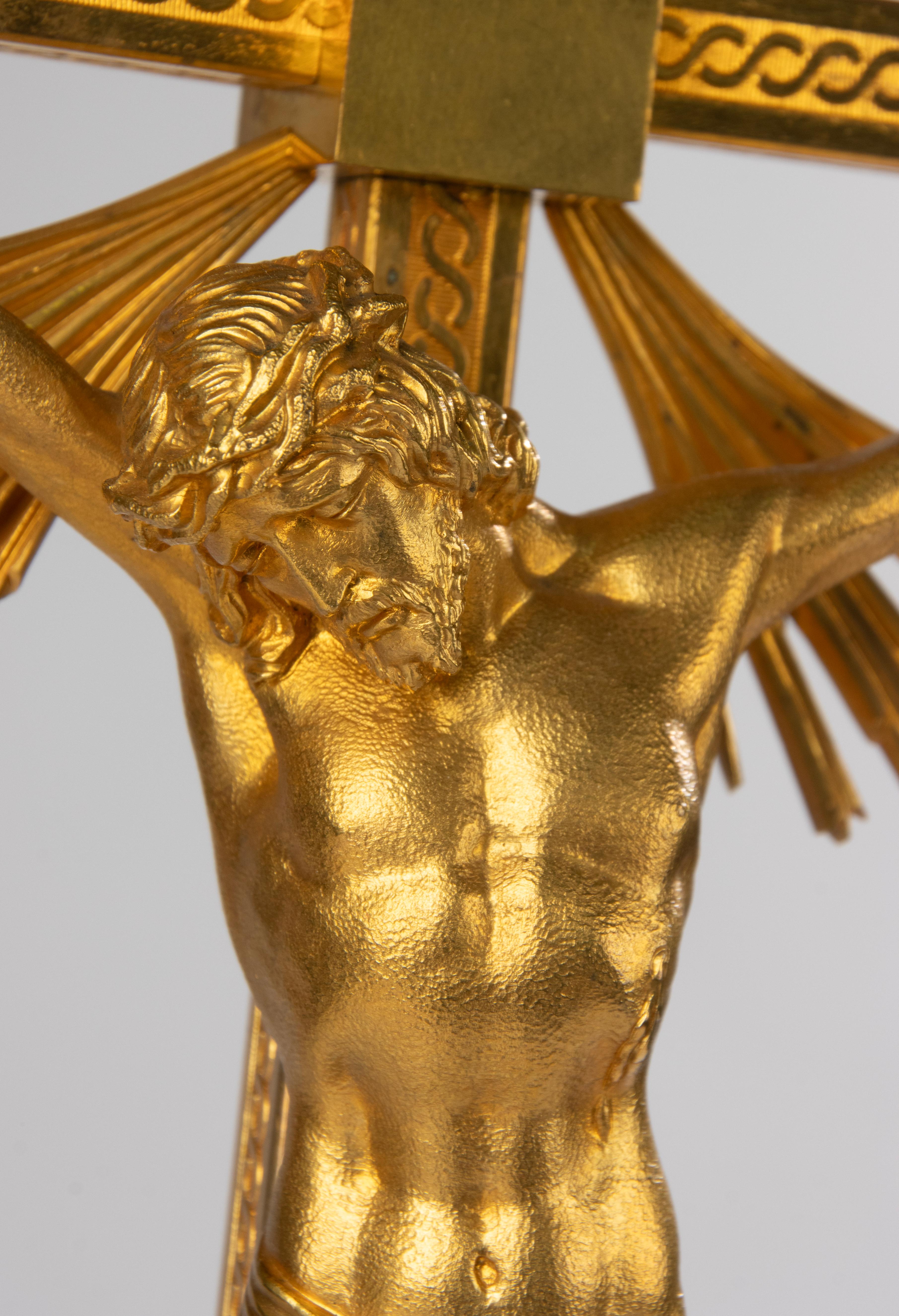 19th Century Crucifix - Gilt Bronze - Napoleon III - Serpent & Sunburst Details en vente 2