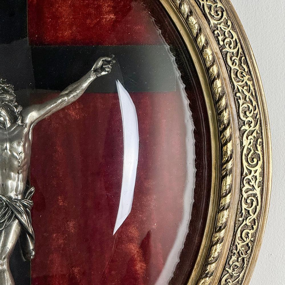 Velvet 19th Century Crucifix in Oval Giltwood Frame with Glass