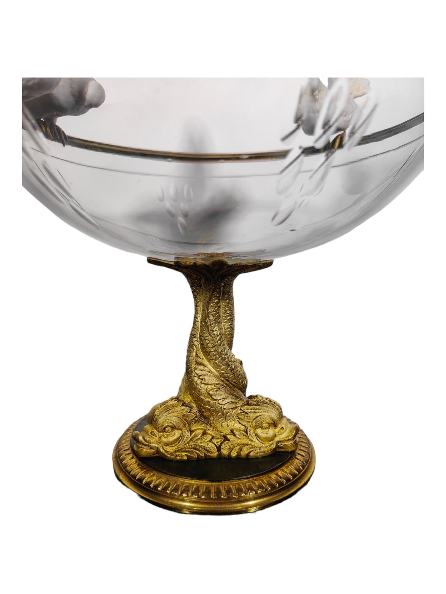19th Century Crystal and Porcelain Centerpiece In Good Condition For Sale In Madrid, ES