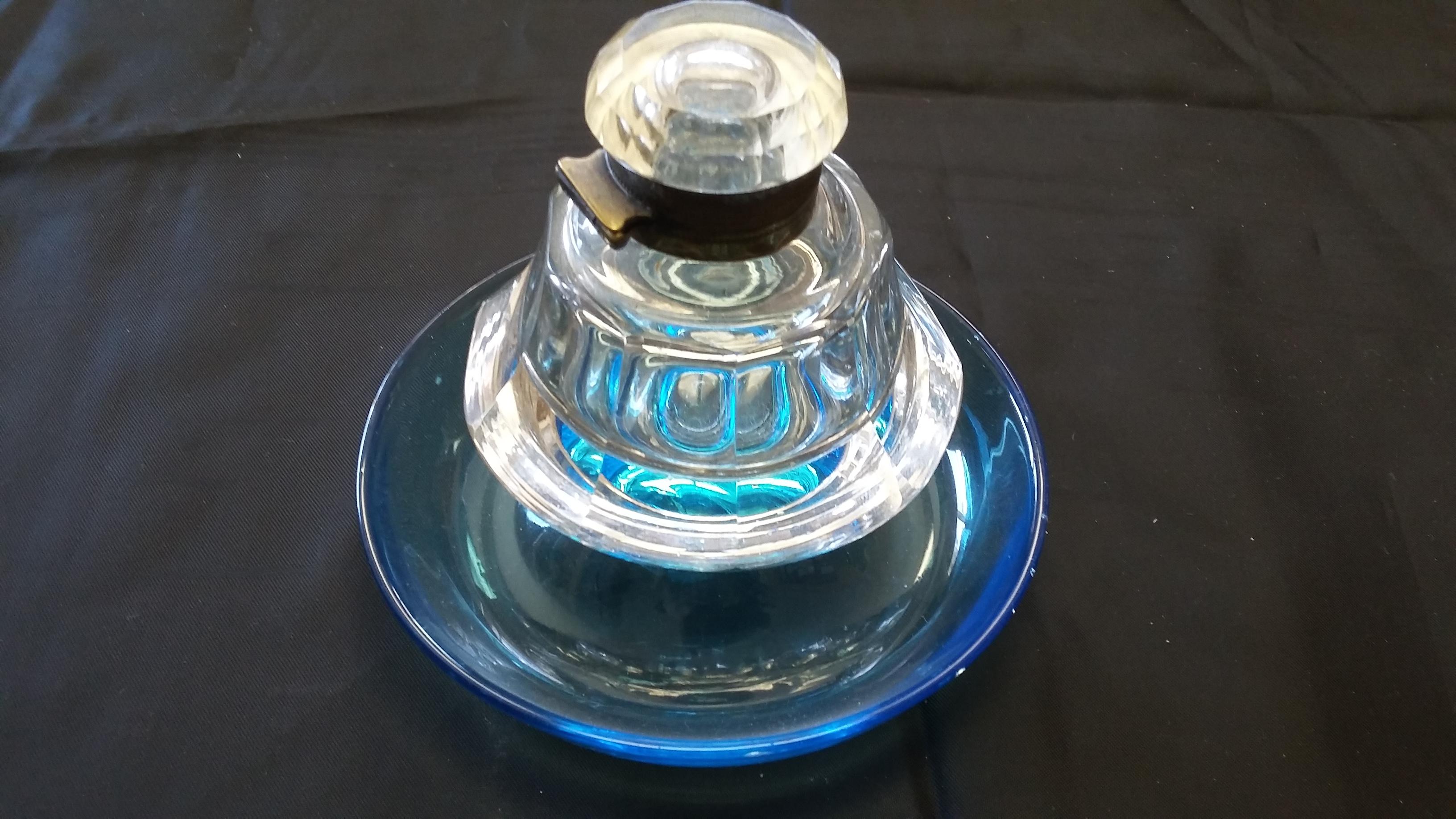 19th Century Crystal Inkwell In Good Condition For Sale In Stamford, CT