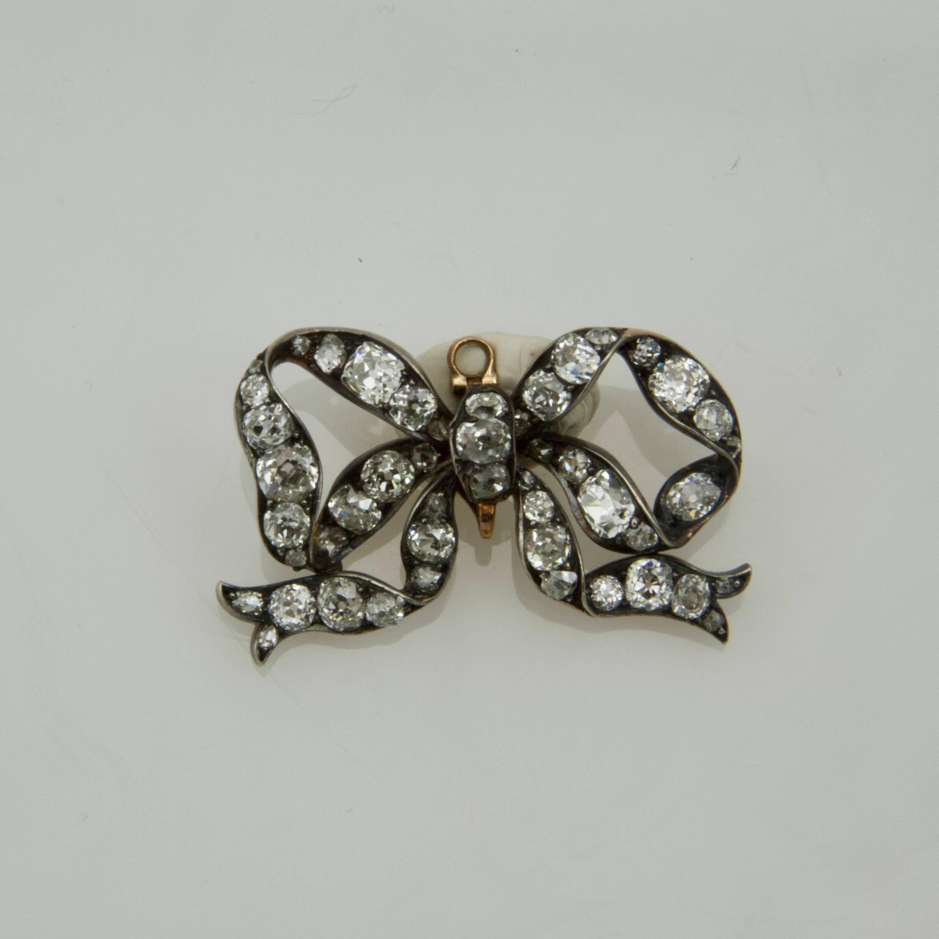 19th Century Cultured Pearl and Diamond Bow Brooch In New Condition For Sale In Paris, FR