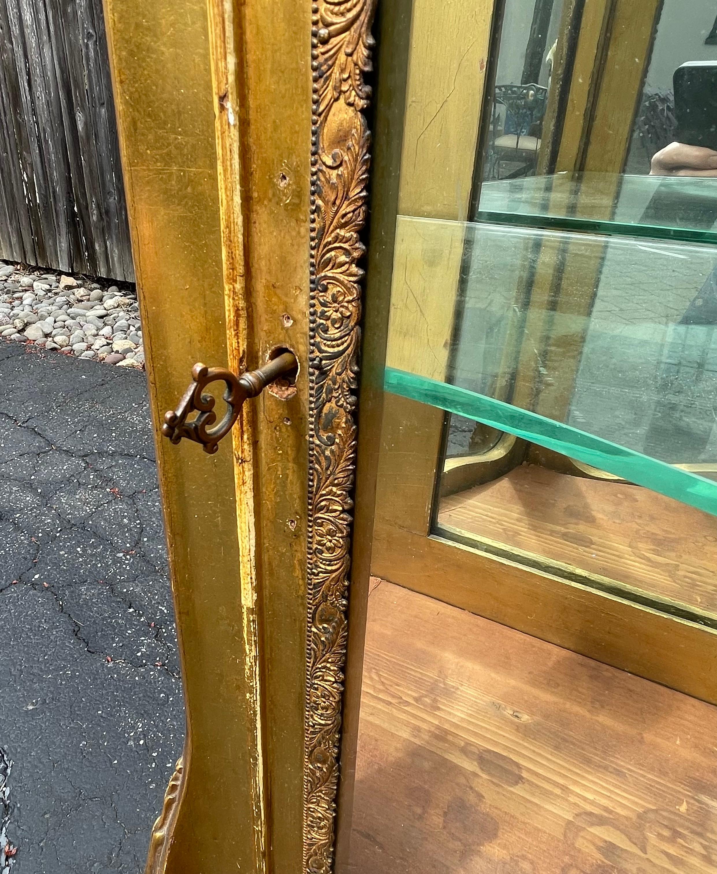 19th Century Curved Glass Ornate Gold Vitrine, France For Sale 4