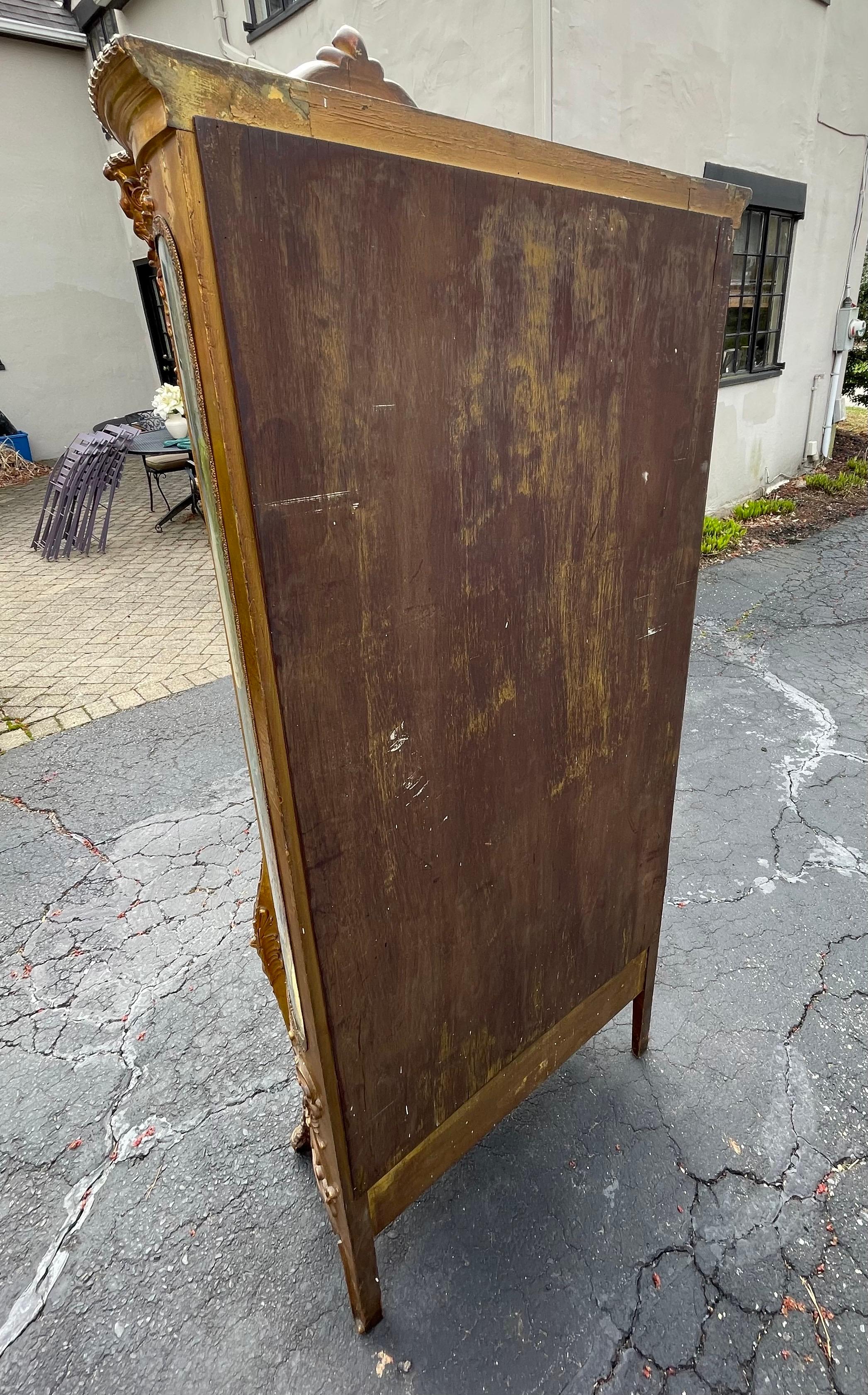 French 19th Century Curved Glass Ornate Gold Vitrine, France For Sale