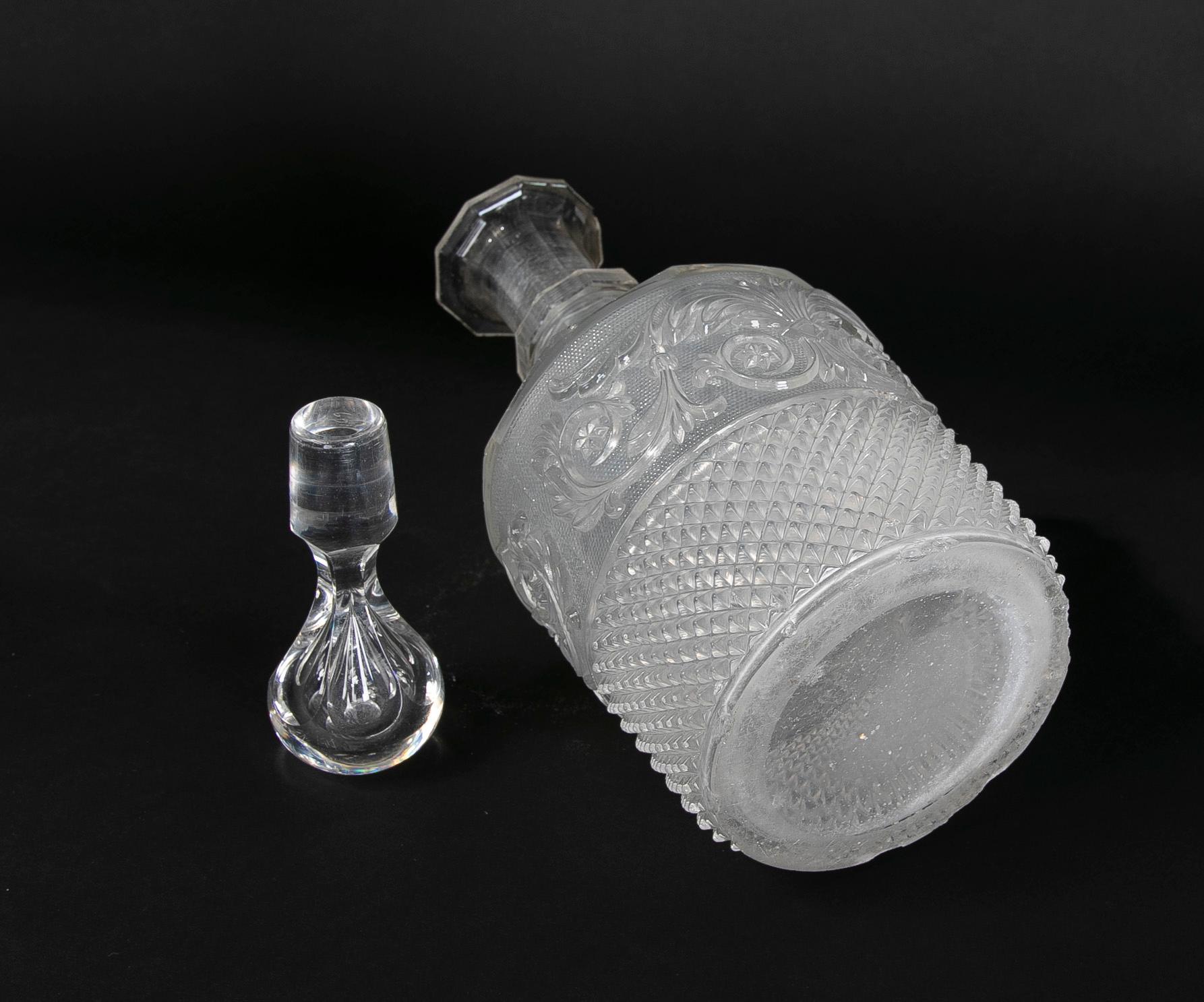 19th Century Cut Crystal Apothecary Bottle with Stopper For Sale 5