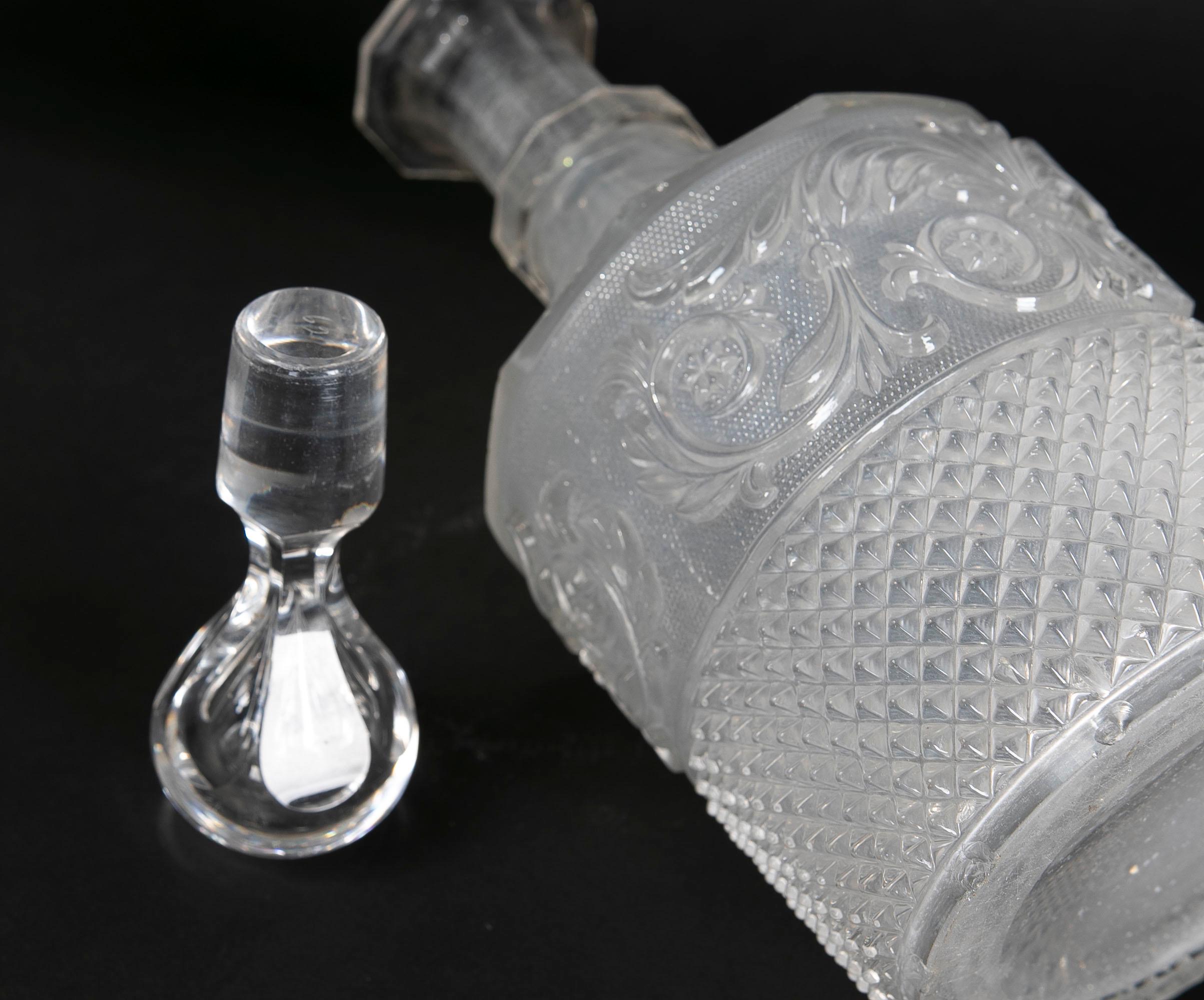 19th Century Cut Crystal Apothecary Bottle with Stopper For Sale 8
