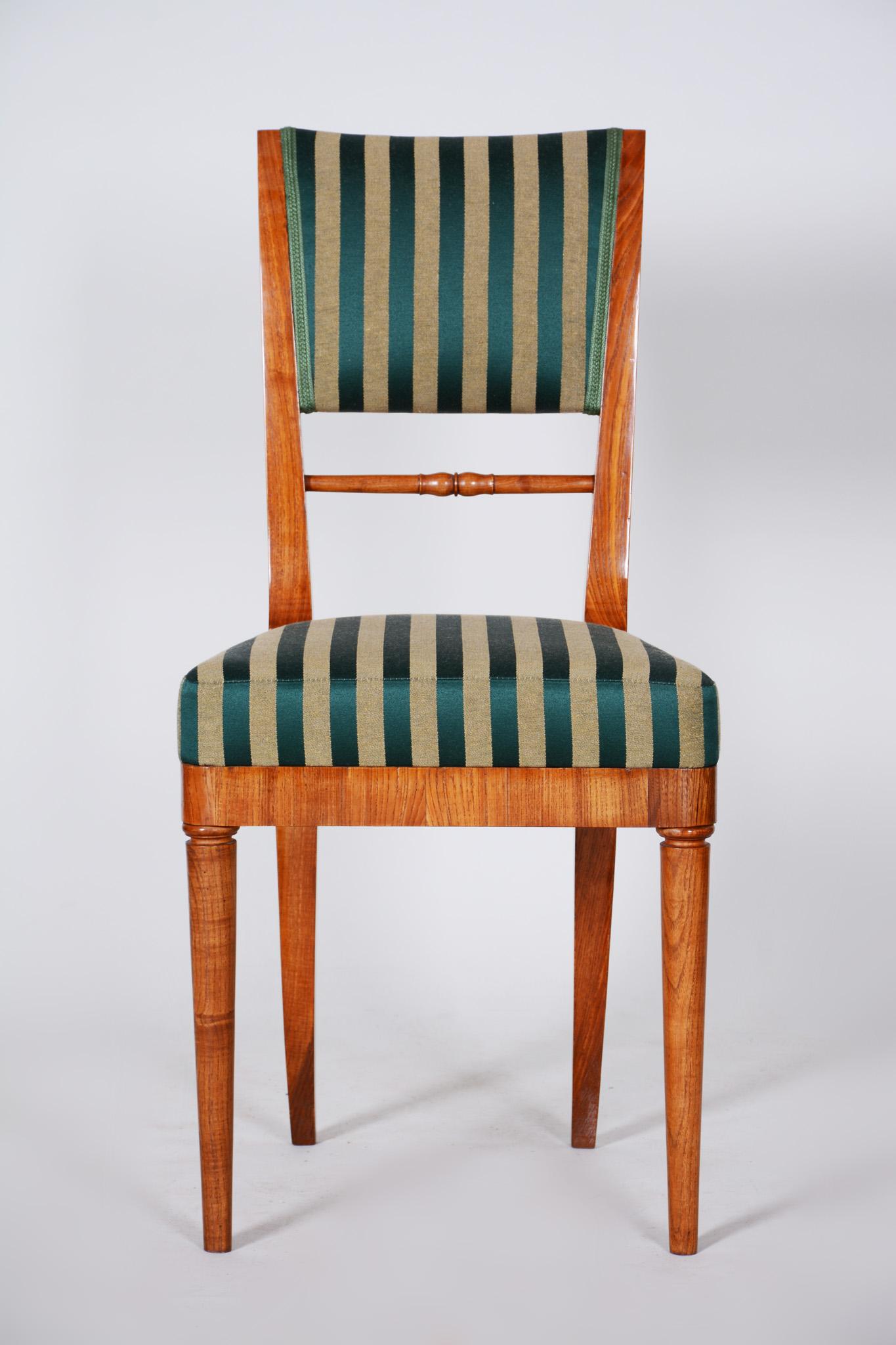 Biedermeier chair
Completely restored, new fabric and upholstery included.
Source: Czechia (Bohemia)
Period: 1830-1839
Shellac-polish.

We guarantee safe a the cheapest air transport from Europe to the whole world within 7 days.
The price is the