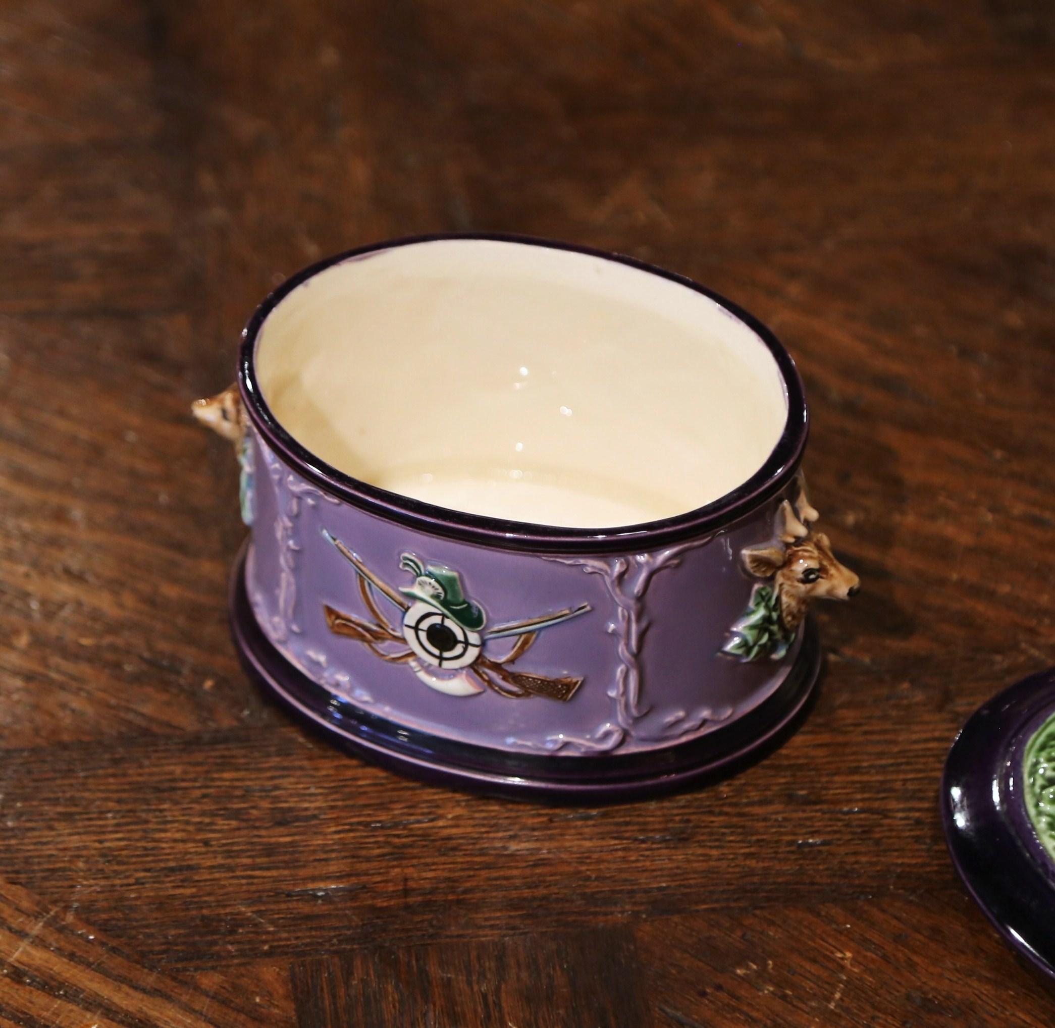 19th Century Czech Painted Ceramic Barbotine Hunt Decor Sugar Bowl with Lid 5