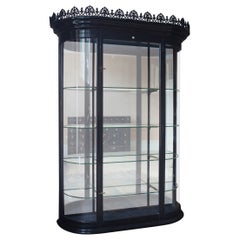 19. Jahrhundert D Matali &amp; Sons Große ebonisierte gotische Vitrine Shop Schrank