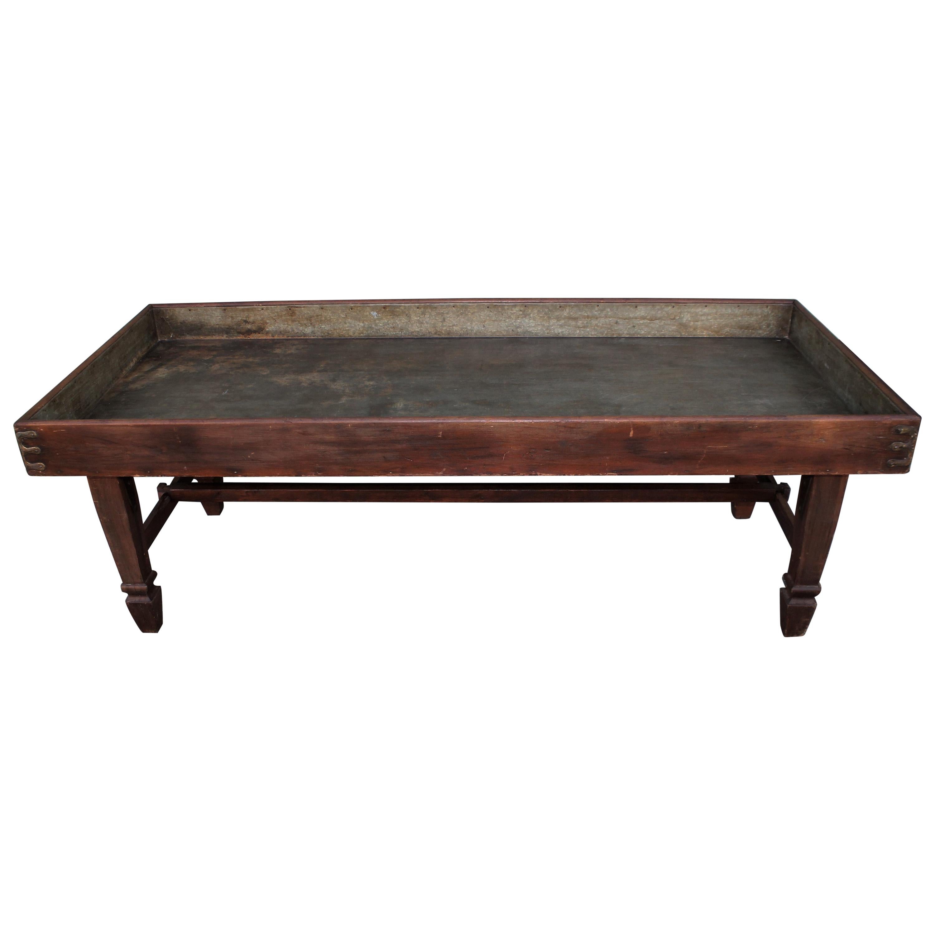 19th Century Dairy Sorting Table with Tin Liner For Sale