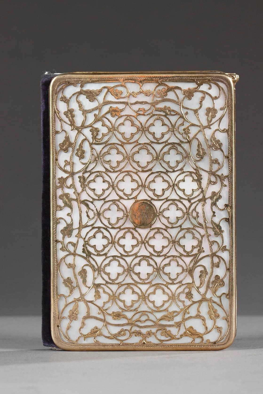 French 19th Century Dance Card in Mother of Pearl and Silver Gilt. Tahan 
