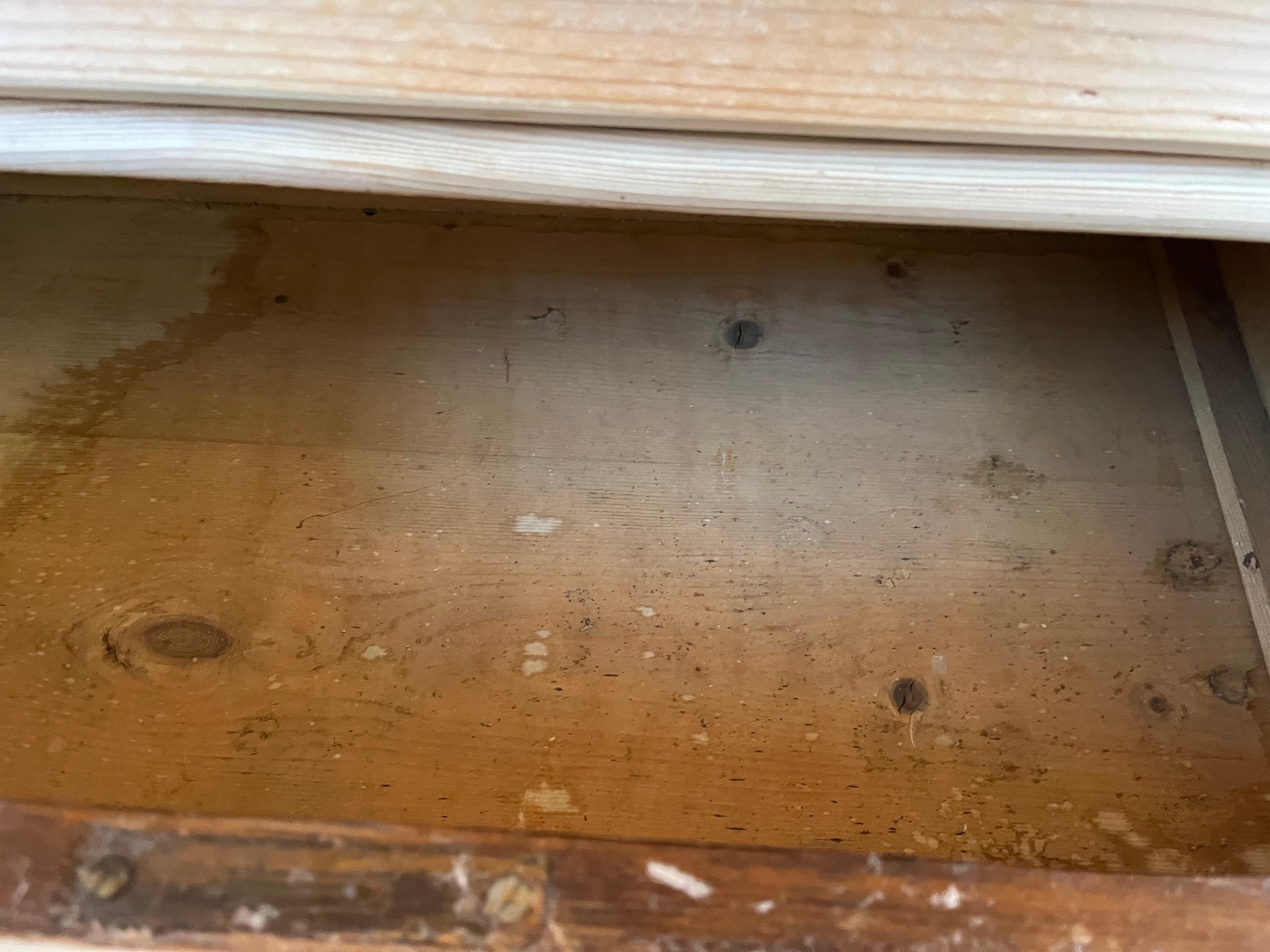 19. Jahrhundert Dänische Biedermeier Kommode aus gebleichtem Kiefernholz im Angebot 2