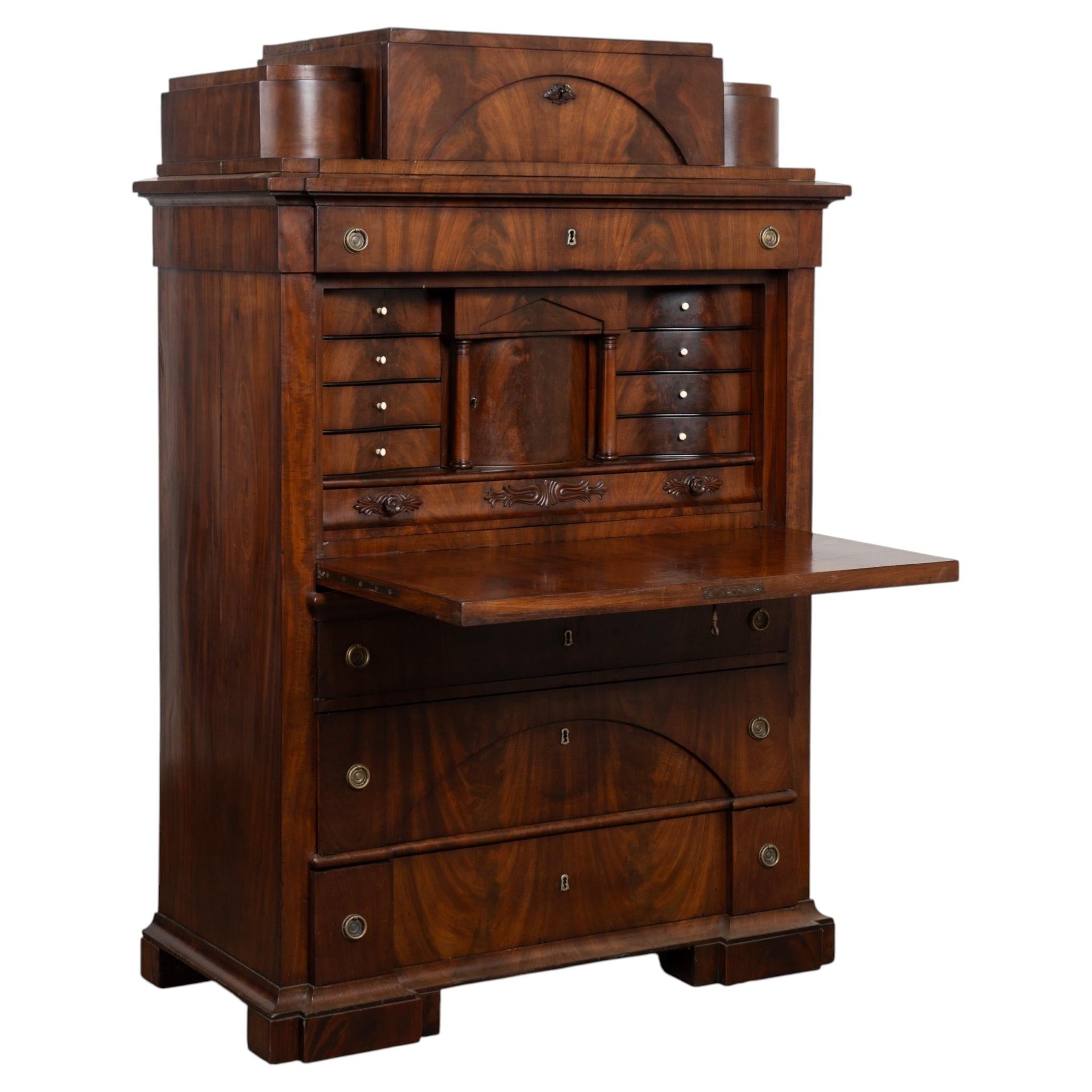 Segreteria danese Biedermeier in mogano del XIX secolo