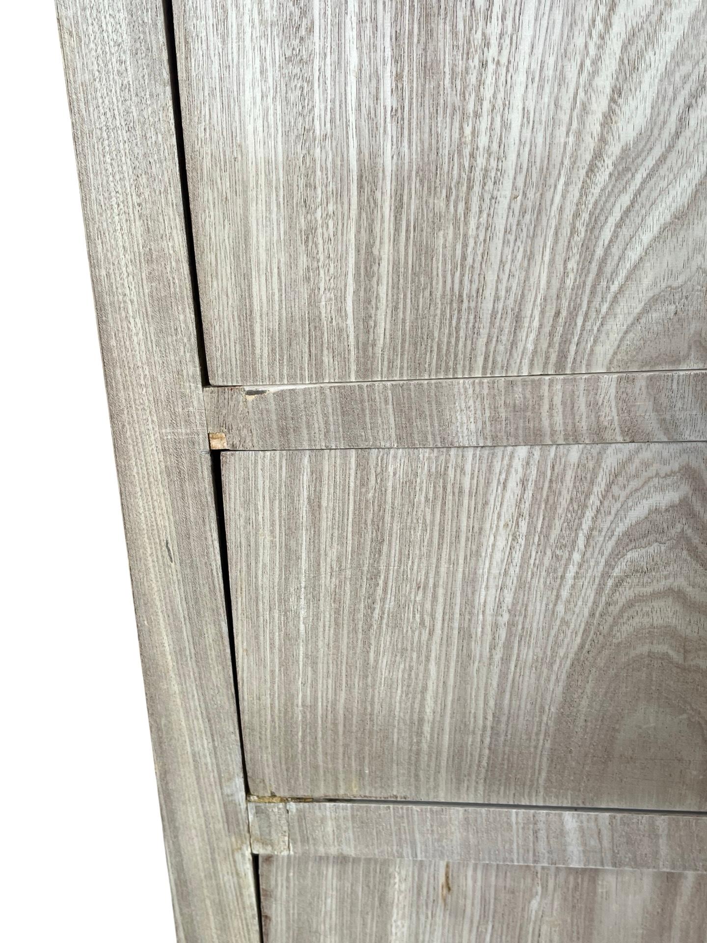 Cassettiera Biedermeier danese in mogano sbiancato del XIX secolo in vendita 5