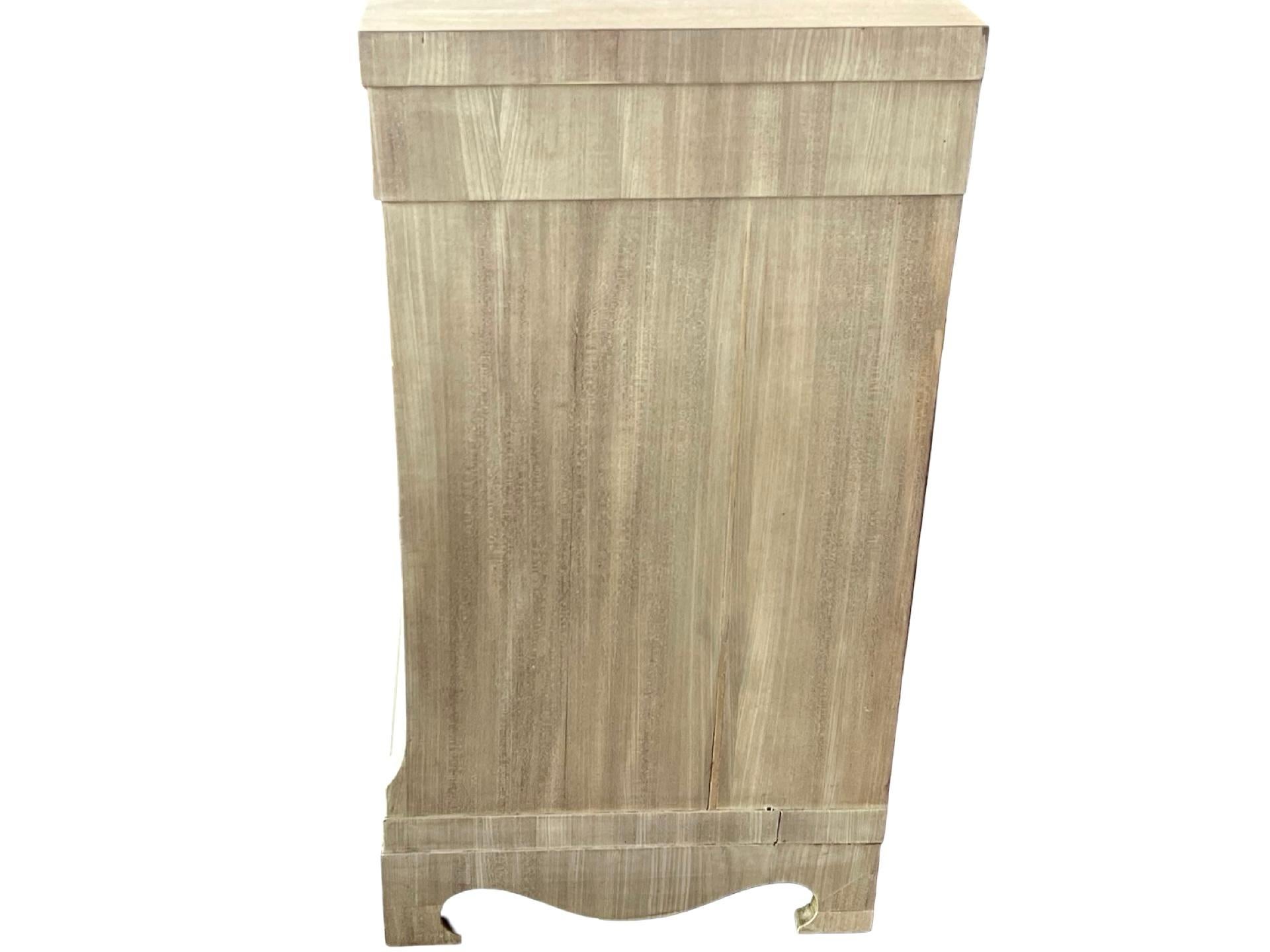 Cassettiera Biedermeier danese in mogano sbiancato del XIX secolo in vendita 8