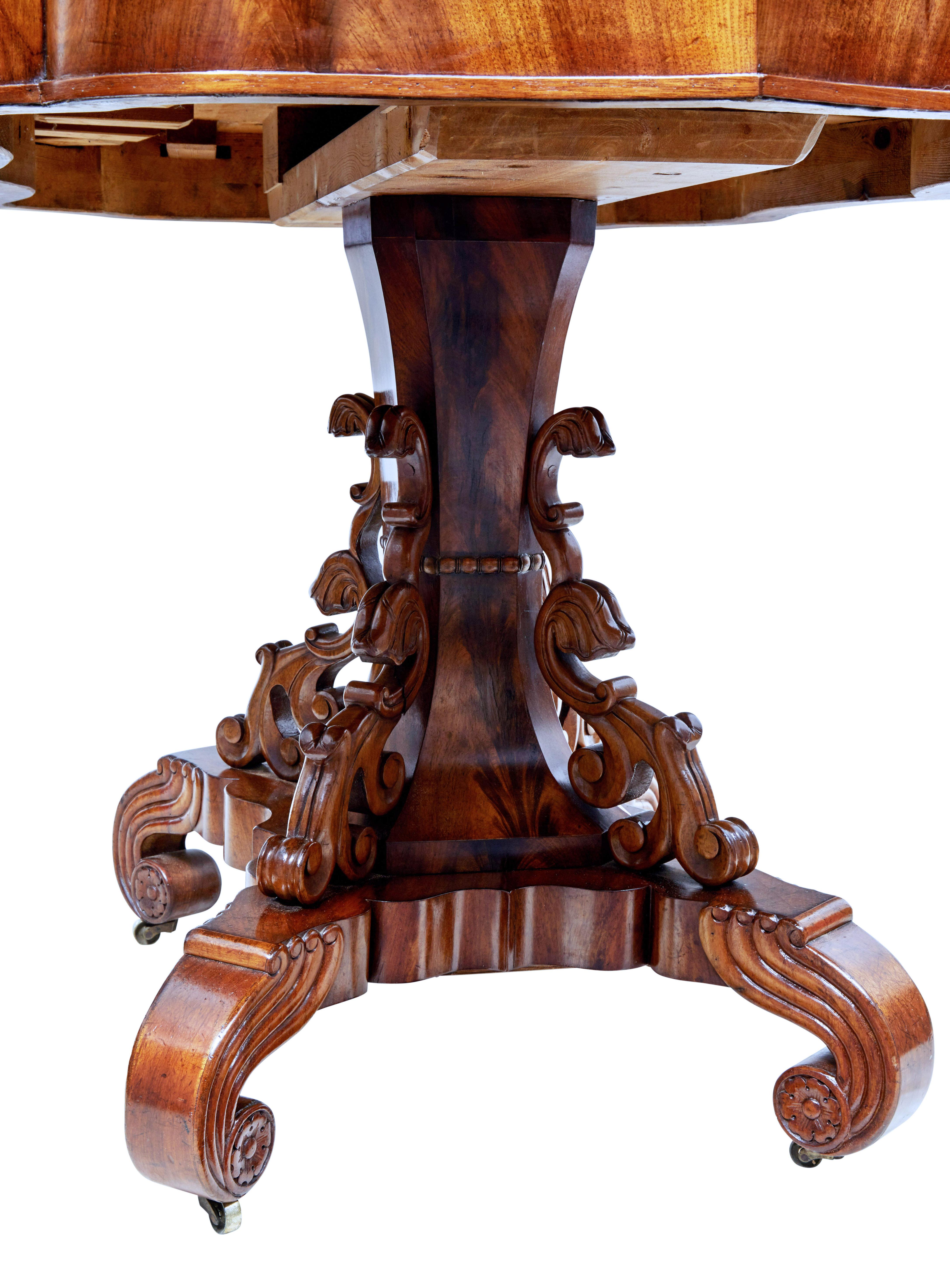 19th Century Danish Flame Mahogany Centre Table In Good Condition In Debenham, Suffolk