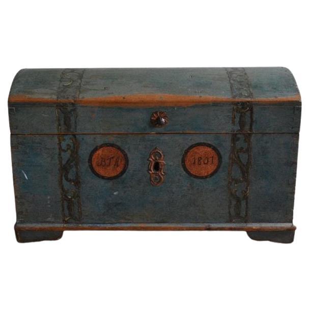 19th Century Danish Hand Painted Domed Top Trunk For Sale