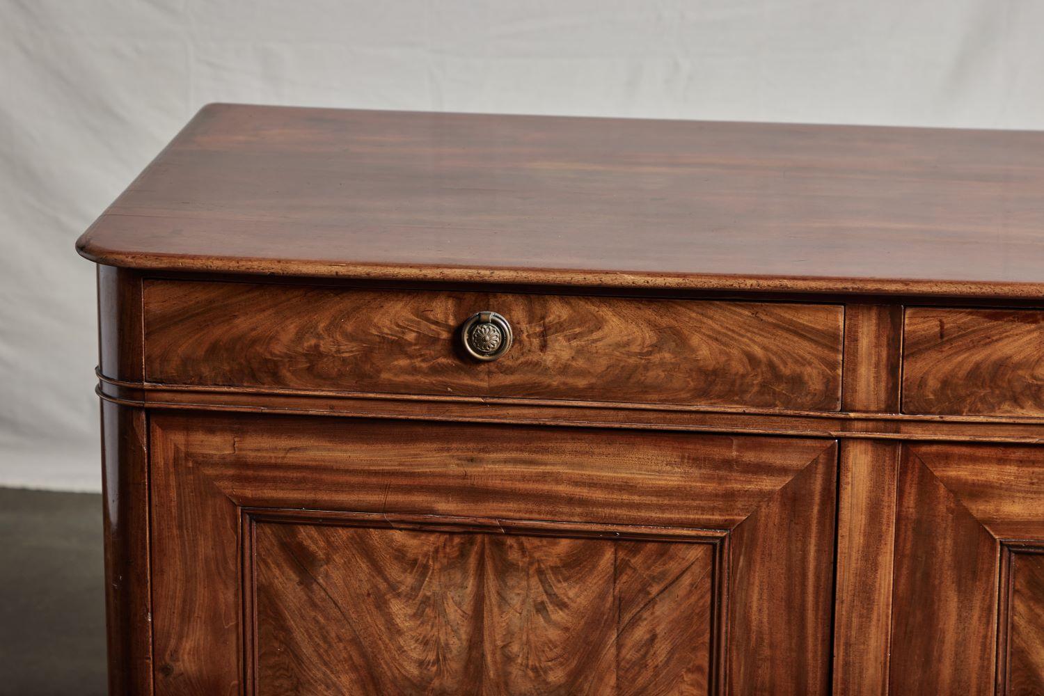 19th Century Danish Mahogany Sideboard In Excellent Condition For Sale In Pasadena, CA