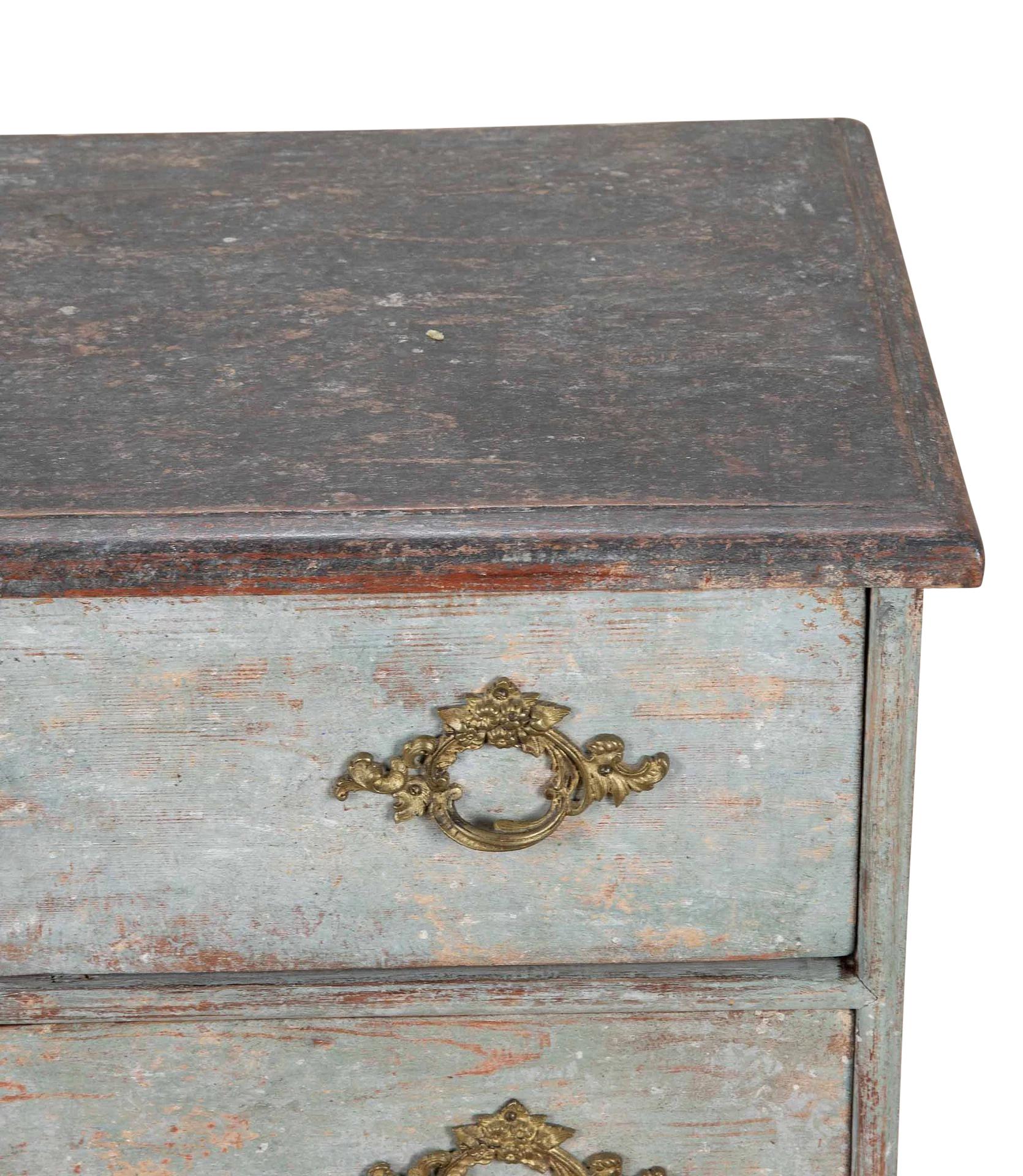 Legno Cassettiera danese dipinta del XIX secolo in vendita