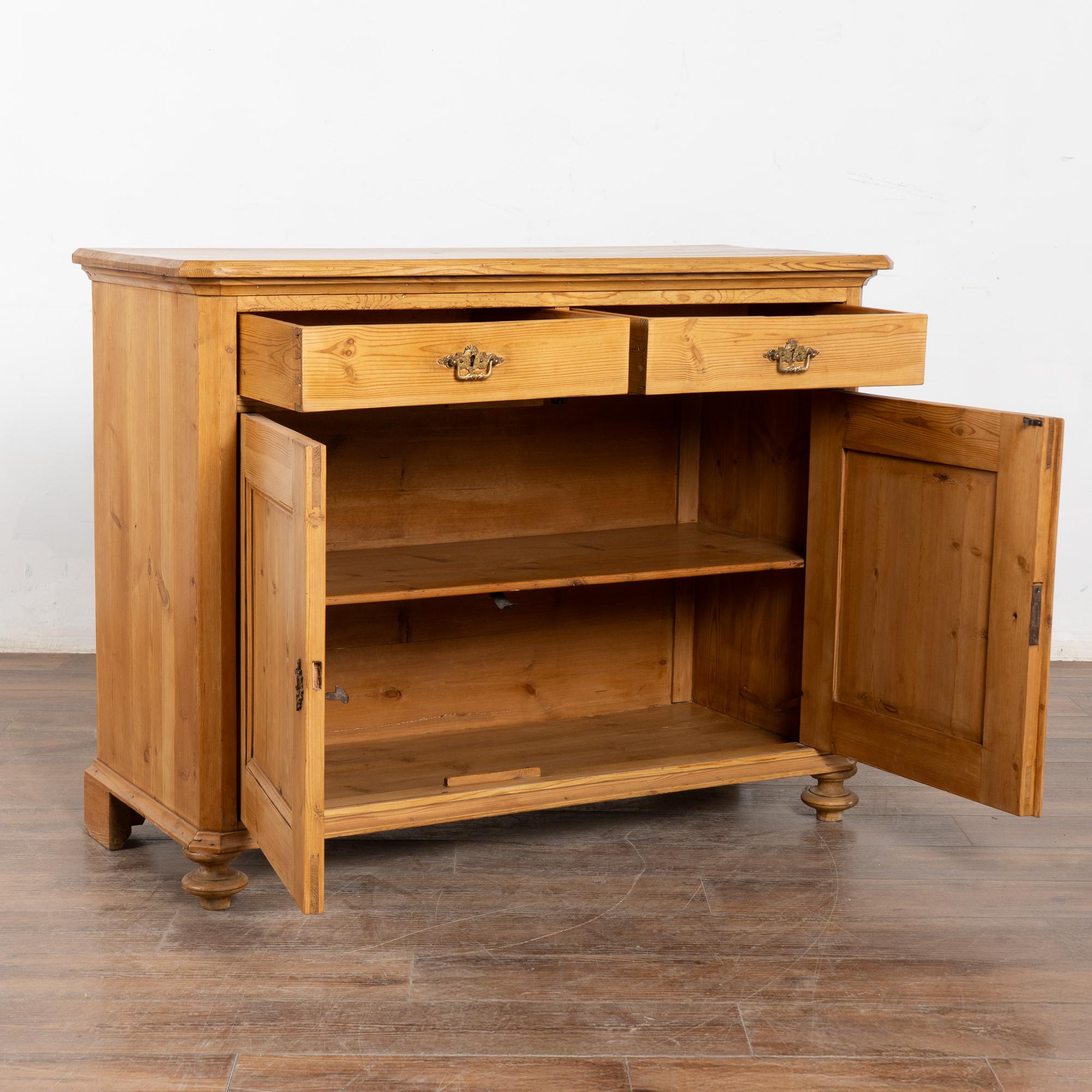 Country Mobile credenza in pino danese del XIX secolo in vendita