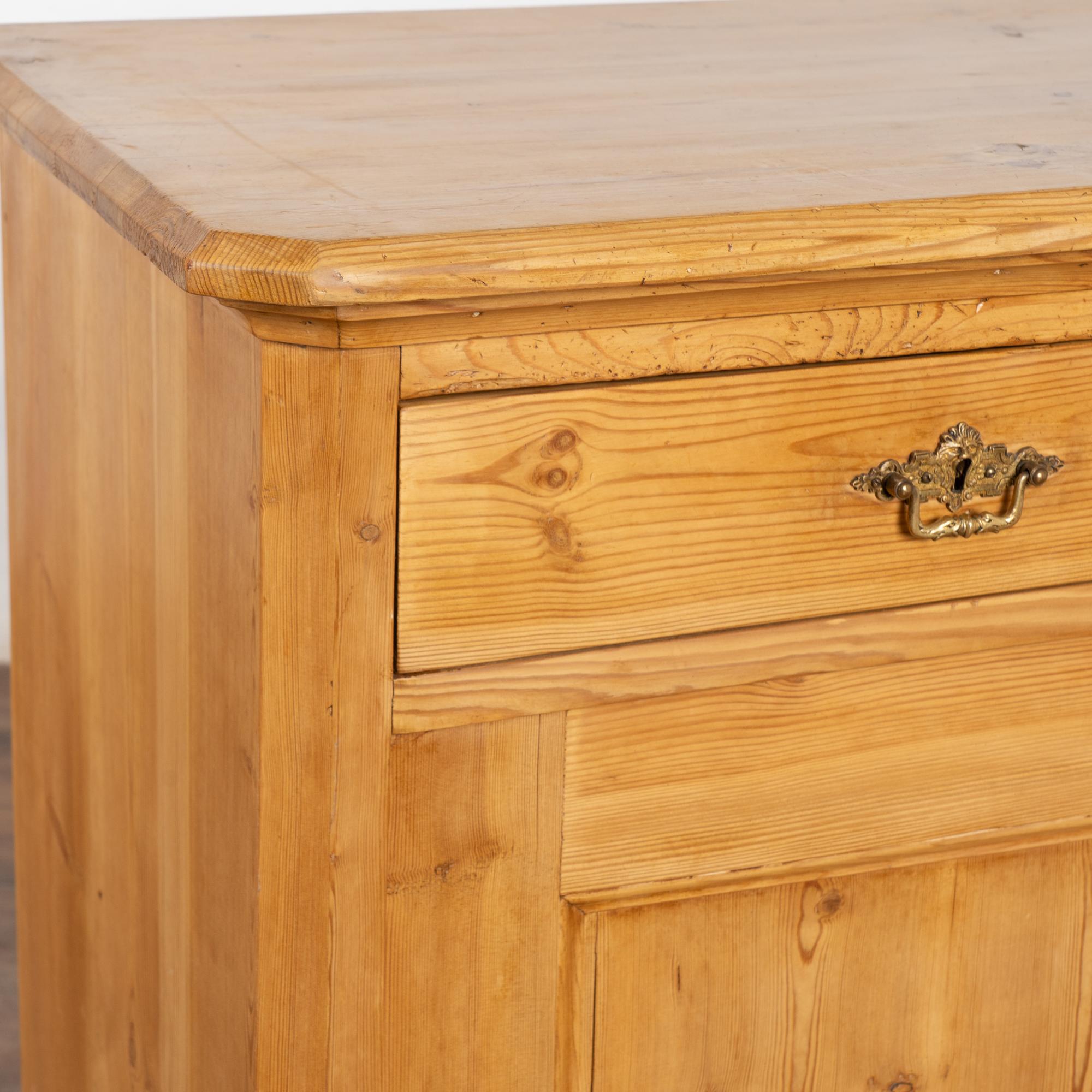Mobile credenza in pino danese del XIX secolo in vendita 3