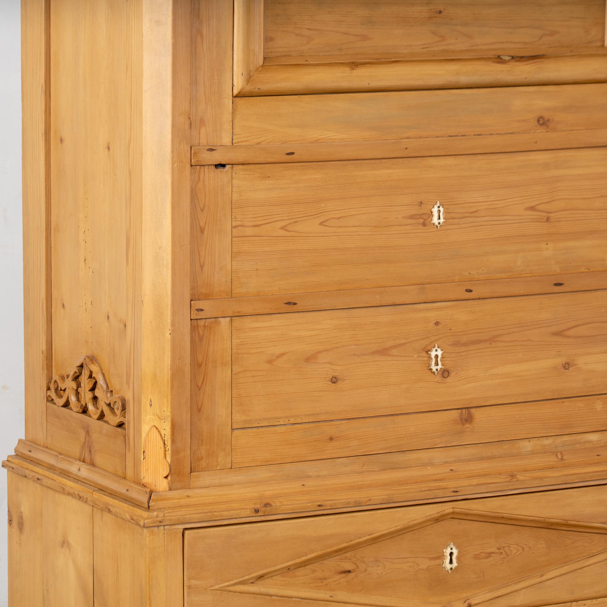 Armoire danese a un'anta in pino del XIX secolo, mobile 