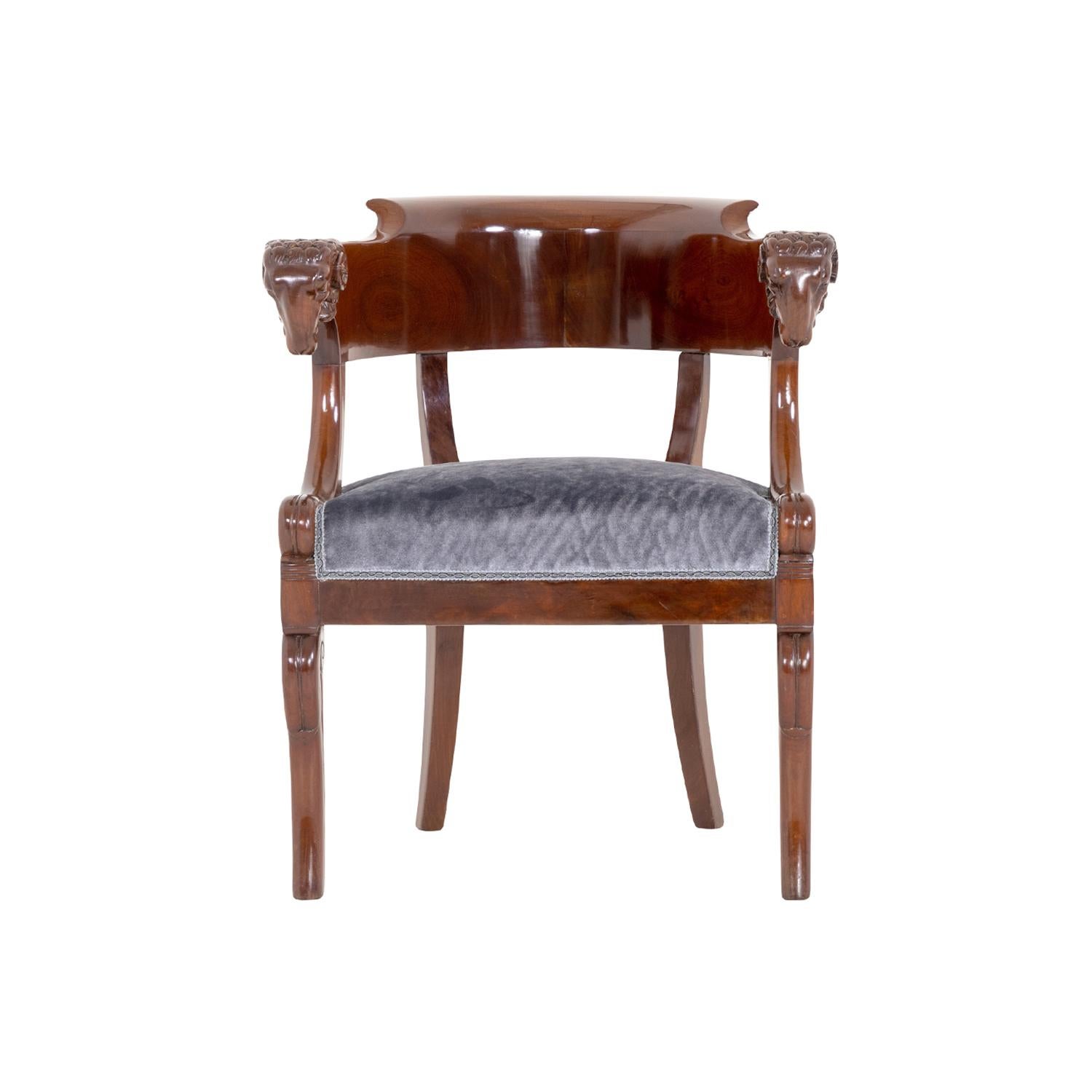 19th Century German Biedermeier Polished Mahogany Armchair - Antique Side Chair In Good Condition For Sale In West Palm Beach, FL