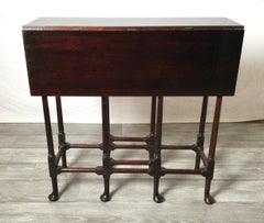 19th Century Dark Mahogany Gateleg Drop Leaf Table