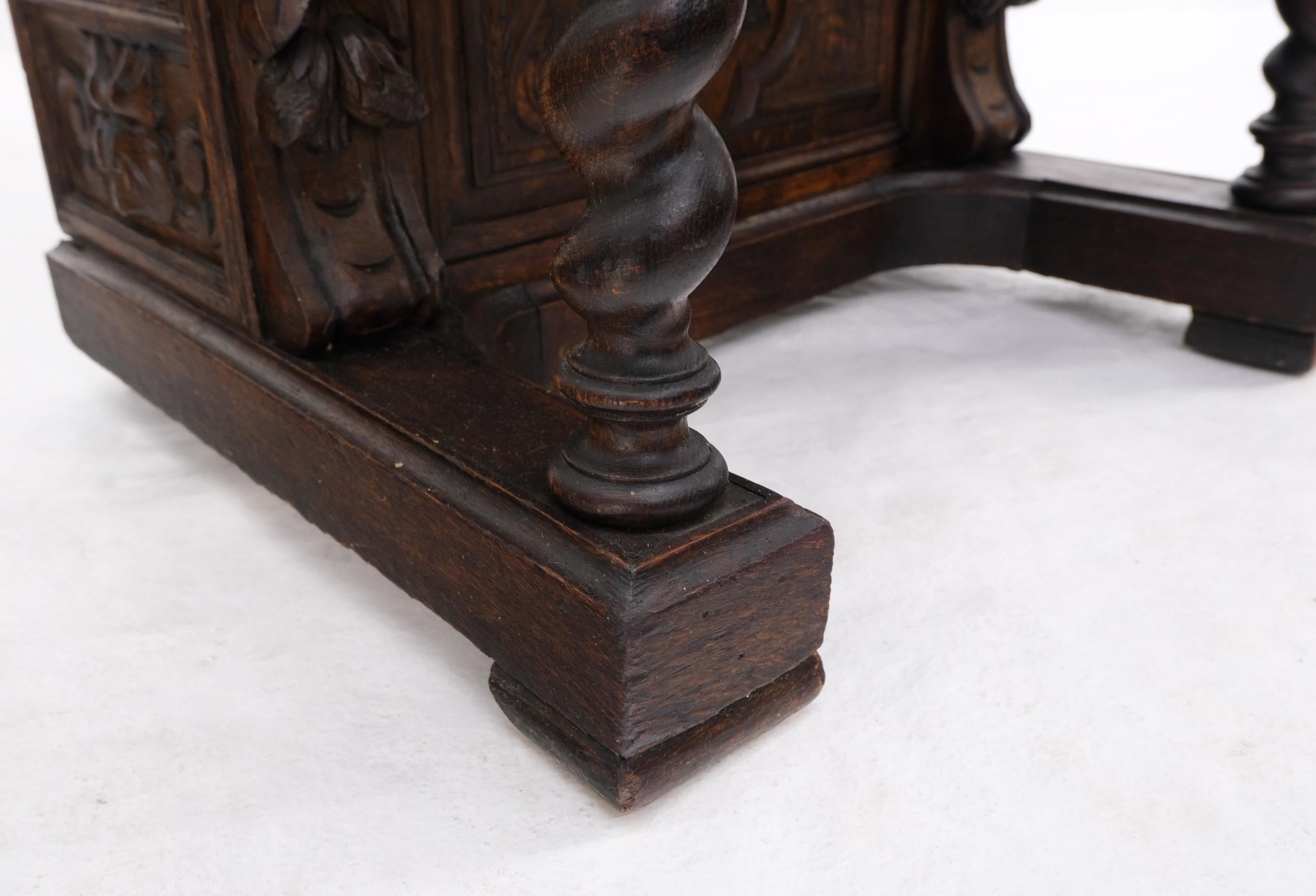 19th Century Davenport Heavily Carved Oak Desk w/ Rope Twist Supports 4 Drawers For Sale 7