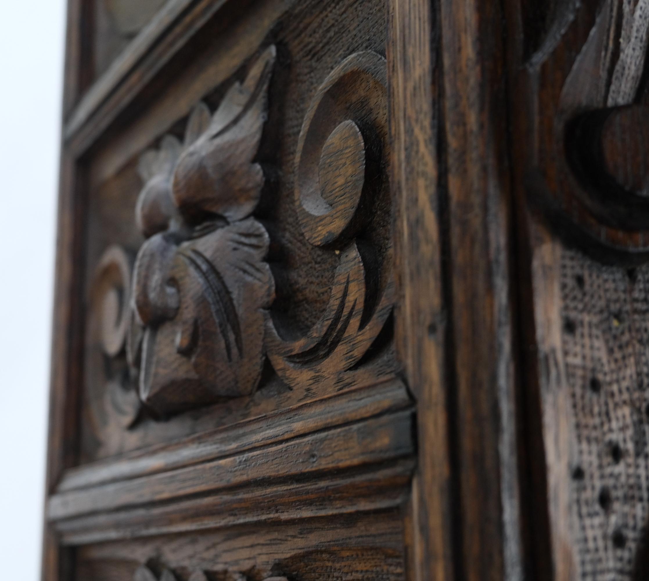 19th Century Davenport Heavily Carved Oak Desk w/ Rope Twist Supports 4 Drawers For Sale 12