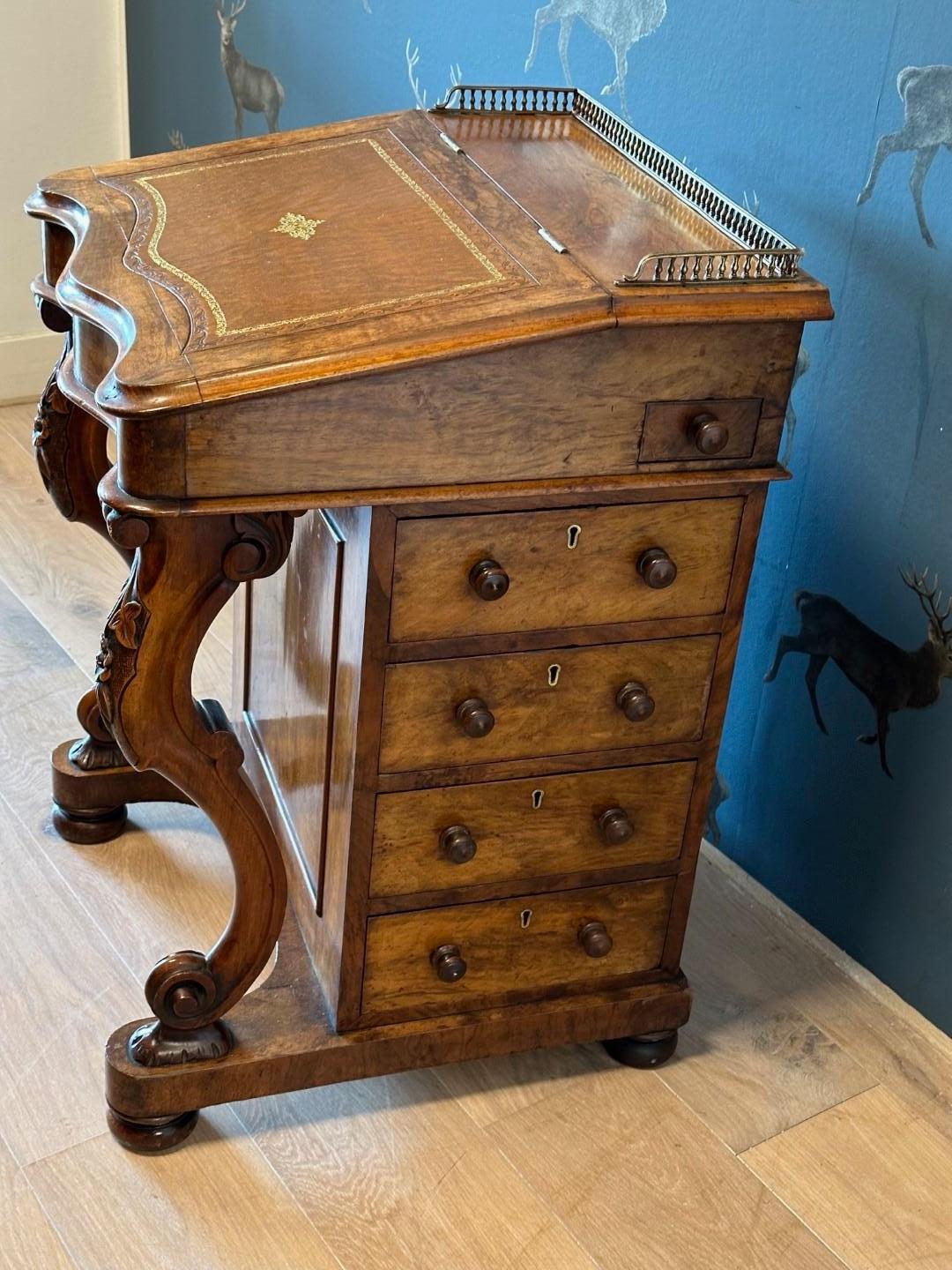 Inglese Secretaire Davenport del XIX secolo in vendita