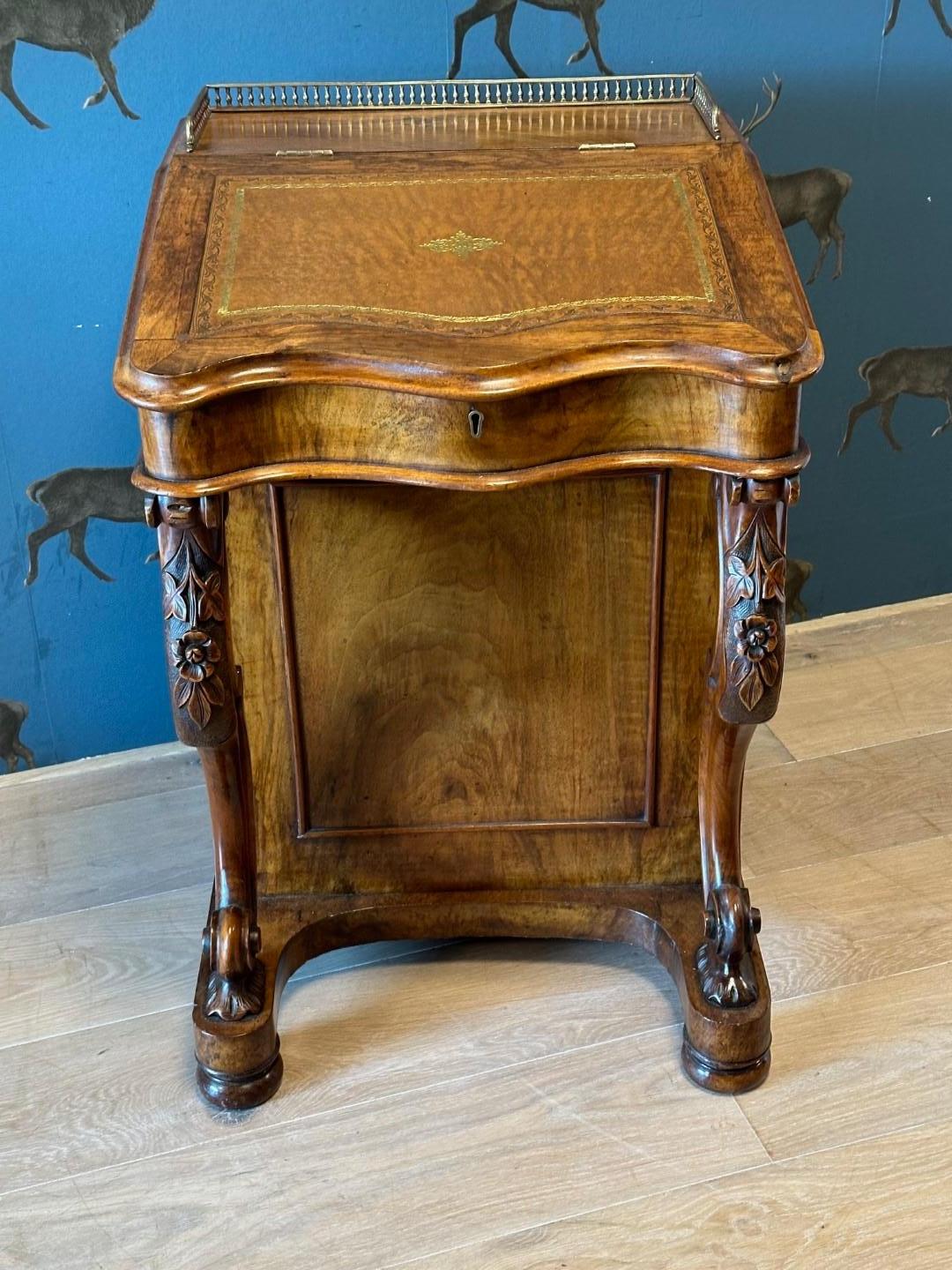Metà XIX secolo Secretaire Davenport del XIX secolo in vendita