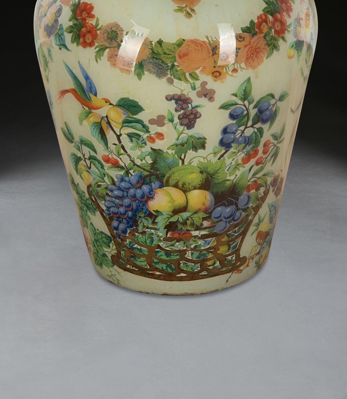 Decalcomania-Vase aus dem 19. Jahrhundert im Angebot 2